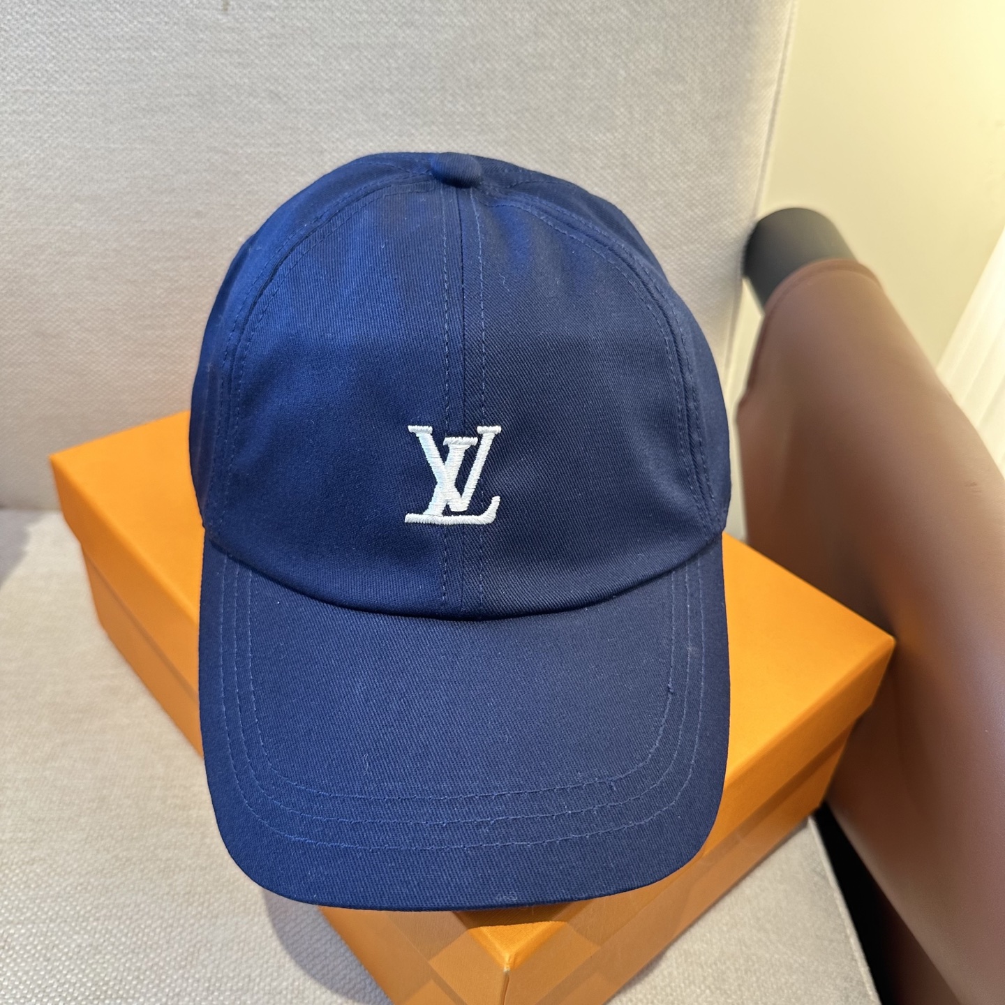 🧢路易威登棒球帽 LouisVuitton😍新款LV棒球帽，重工打造♥️高端大气，百搭款🤗男女通用！