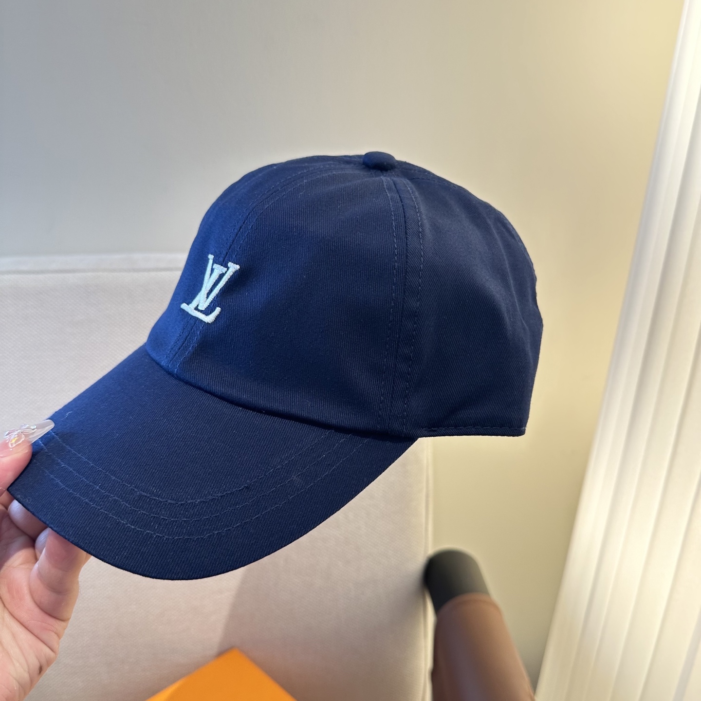 🧢路易威登棒球帽 LouisVuitton😍新款LV棒球帽，重工打造♥️高端大气，百搭款🤗男女通用！