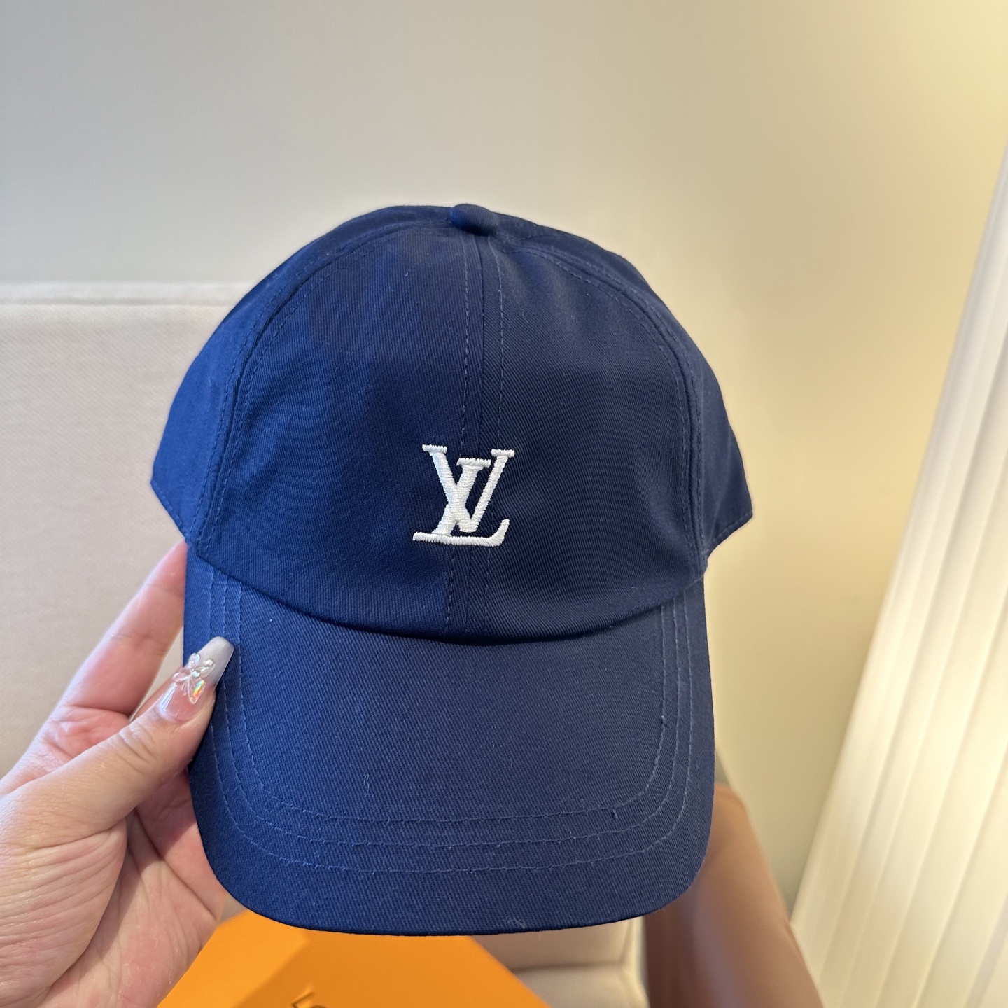 🧢路易威登棒球帽 LouisVuitton😍新款LV棒球帽，重工打造♥️高端大气，百搭款🤗男女通用！