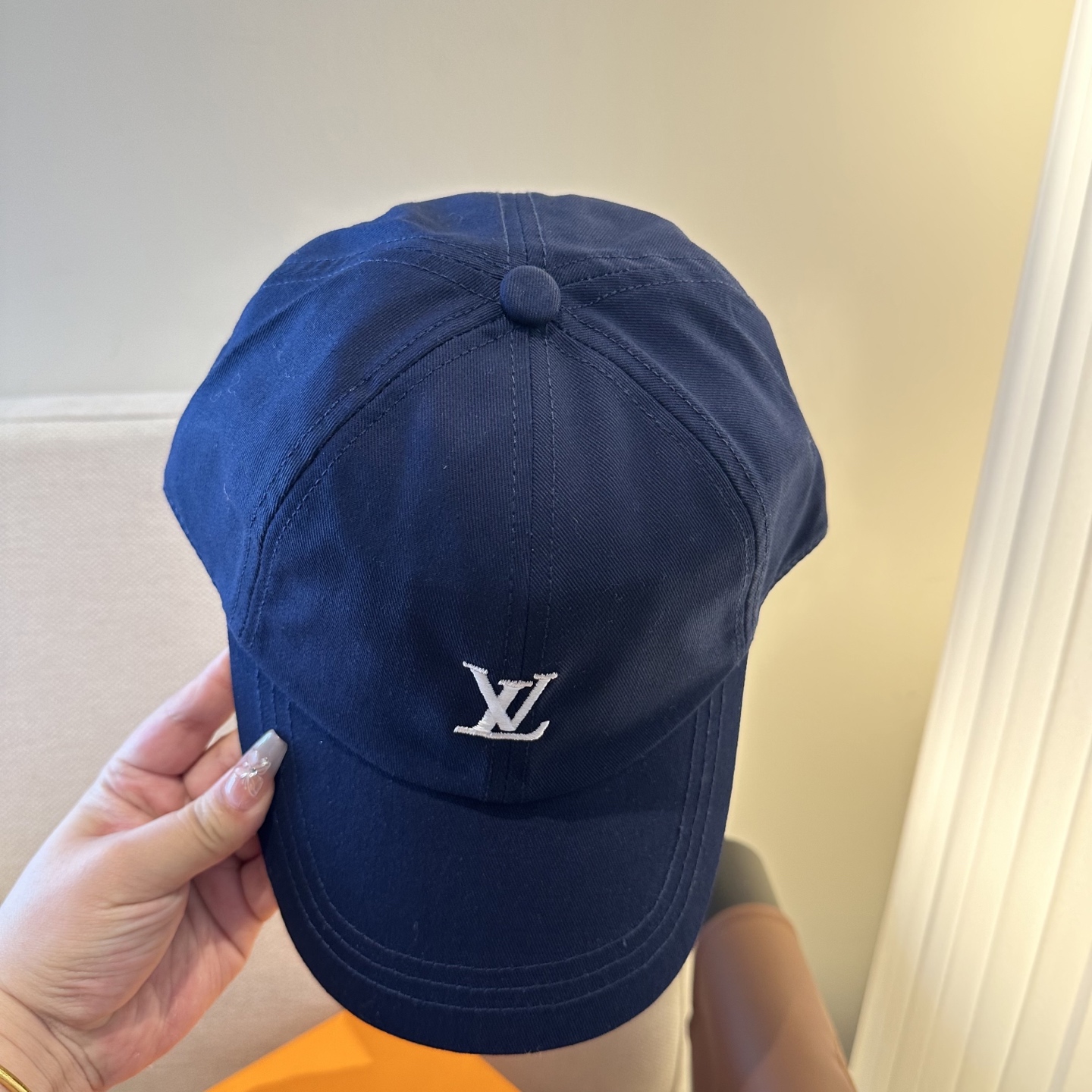 🧢路易威登棒球帽 LouisVuitton😍新款LV棒球帽，重工打造♥️高端大气，百搭款🤗男女通用！