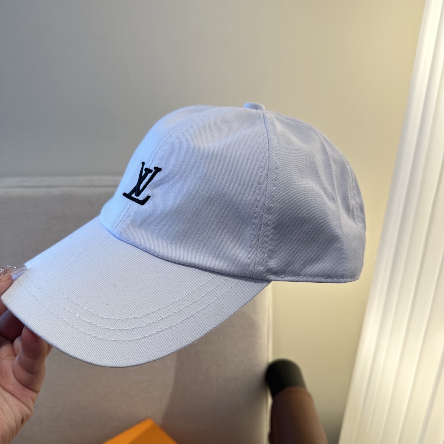 🧢路易威登棒球帽 LouisVuitton😍新款LV棒球帽，重工打造♥️高端大气，百搭款🤗男女通用！
