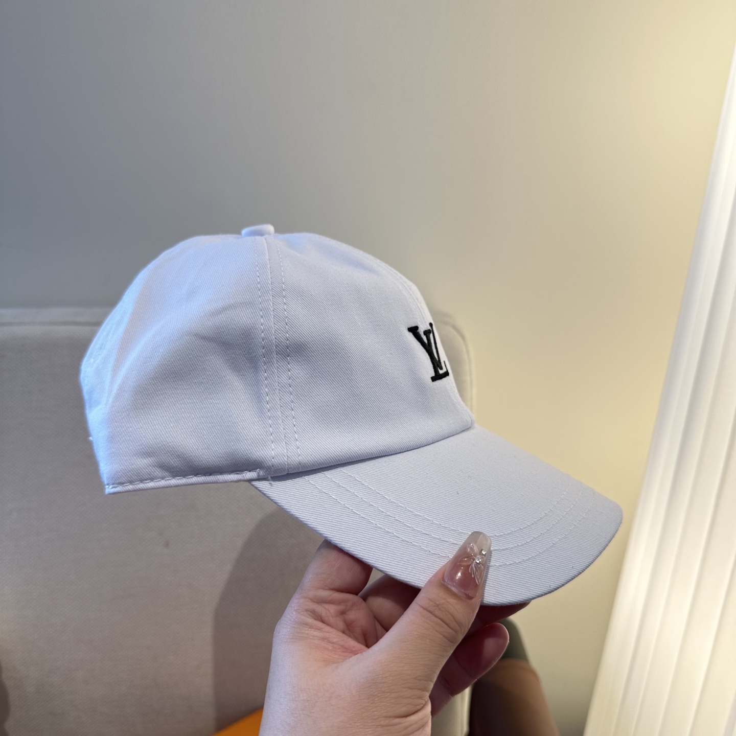 🧢路易威登棒球帽 LouisVuitton😍新款LV棒球帽，重工打造♥️高端大气，百搭款🤗男女通用！