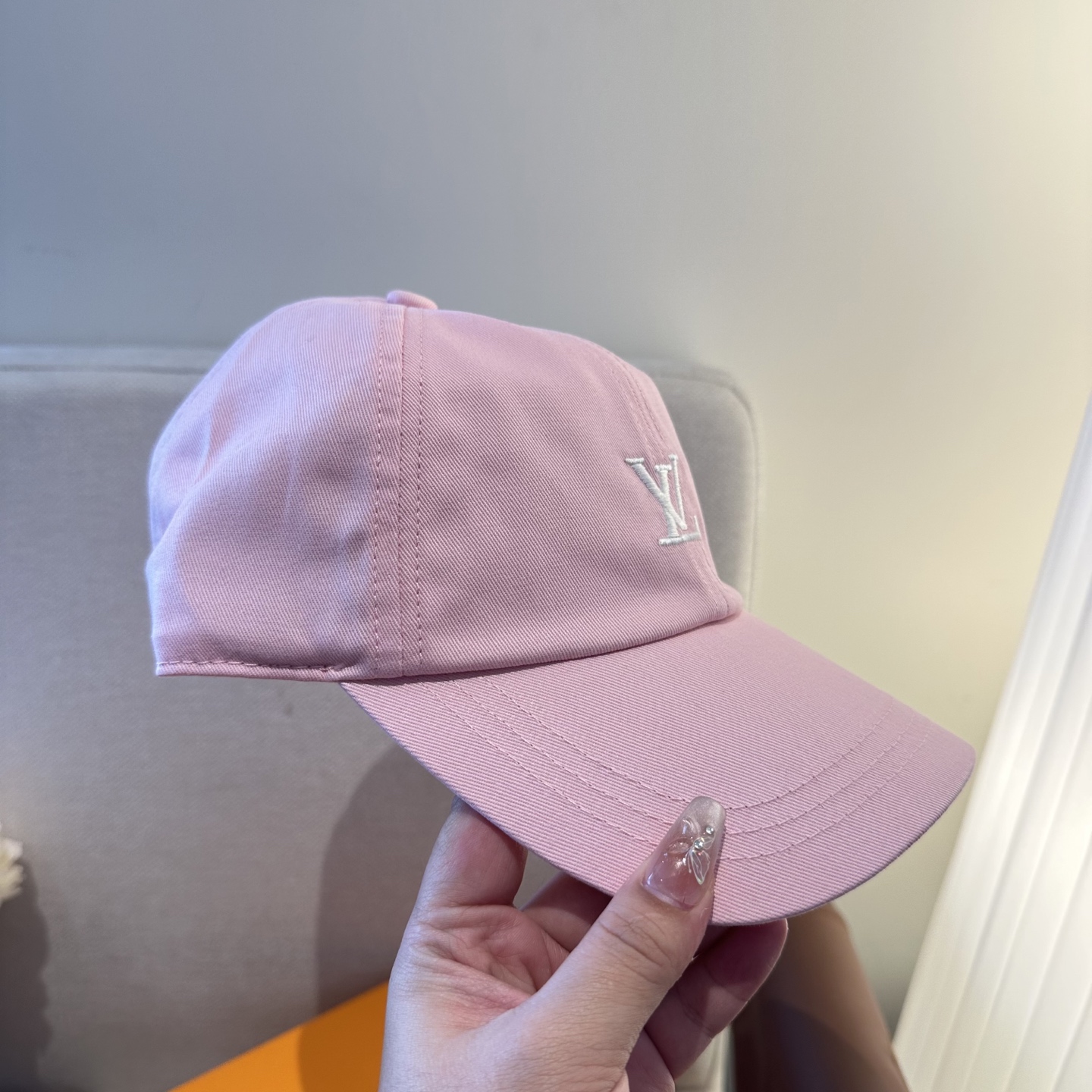 🧢路易威登棒球帽 LouisVuitton😍新款LV棒球帽，重工打造♥️高端大气，百搭款🤗男女通用！