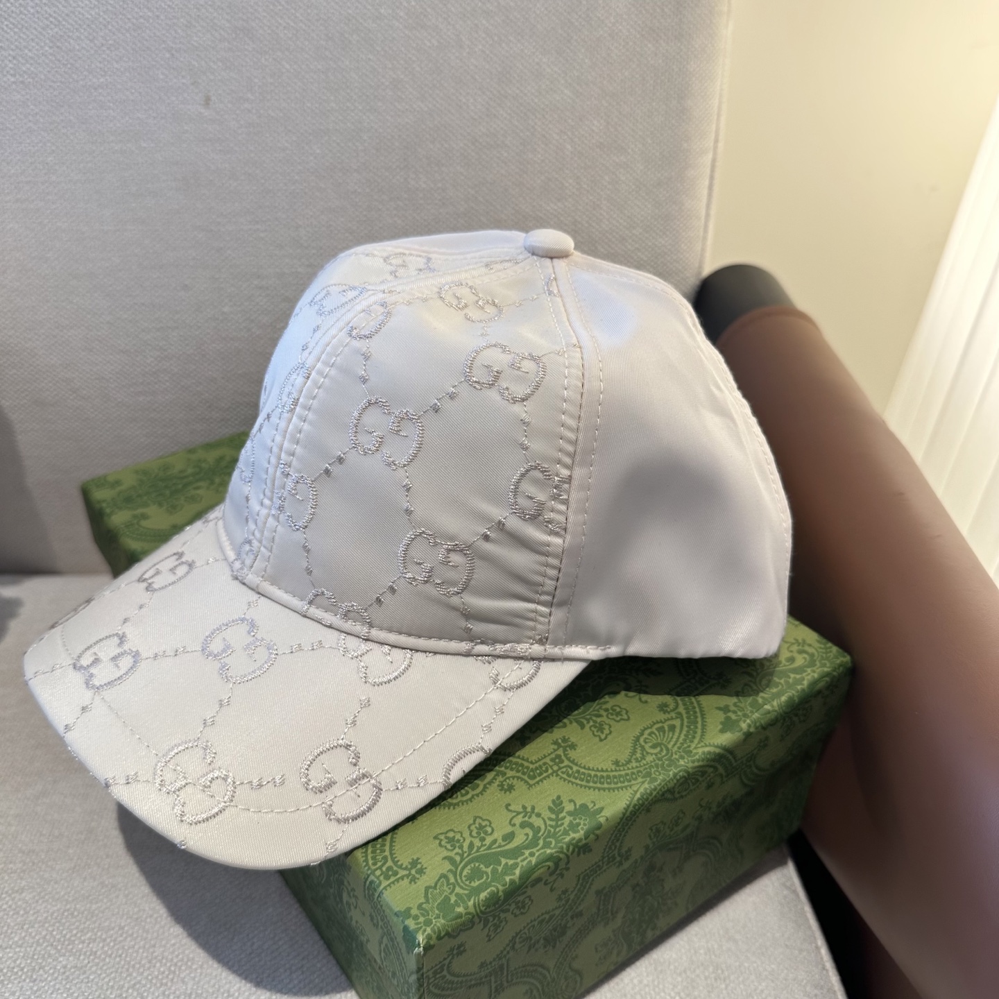 🧢GUCCI古奇棒球帽 😍新款棒球帽，重工打造♥️高端大气，百搭款🤗男女通用！