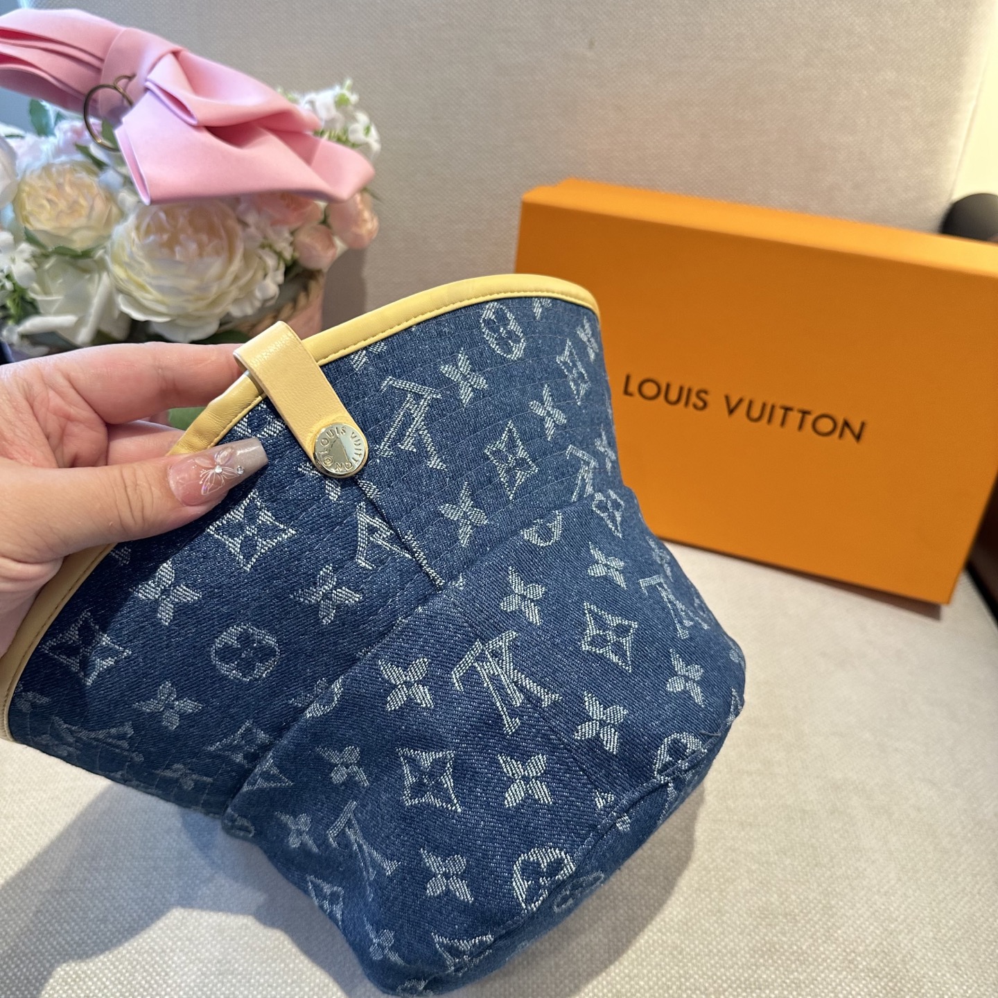 Lv路易威登2025 新款可遮阳帽女透气渔夫帽度假旅游拍照时尚搭子