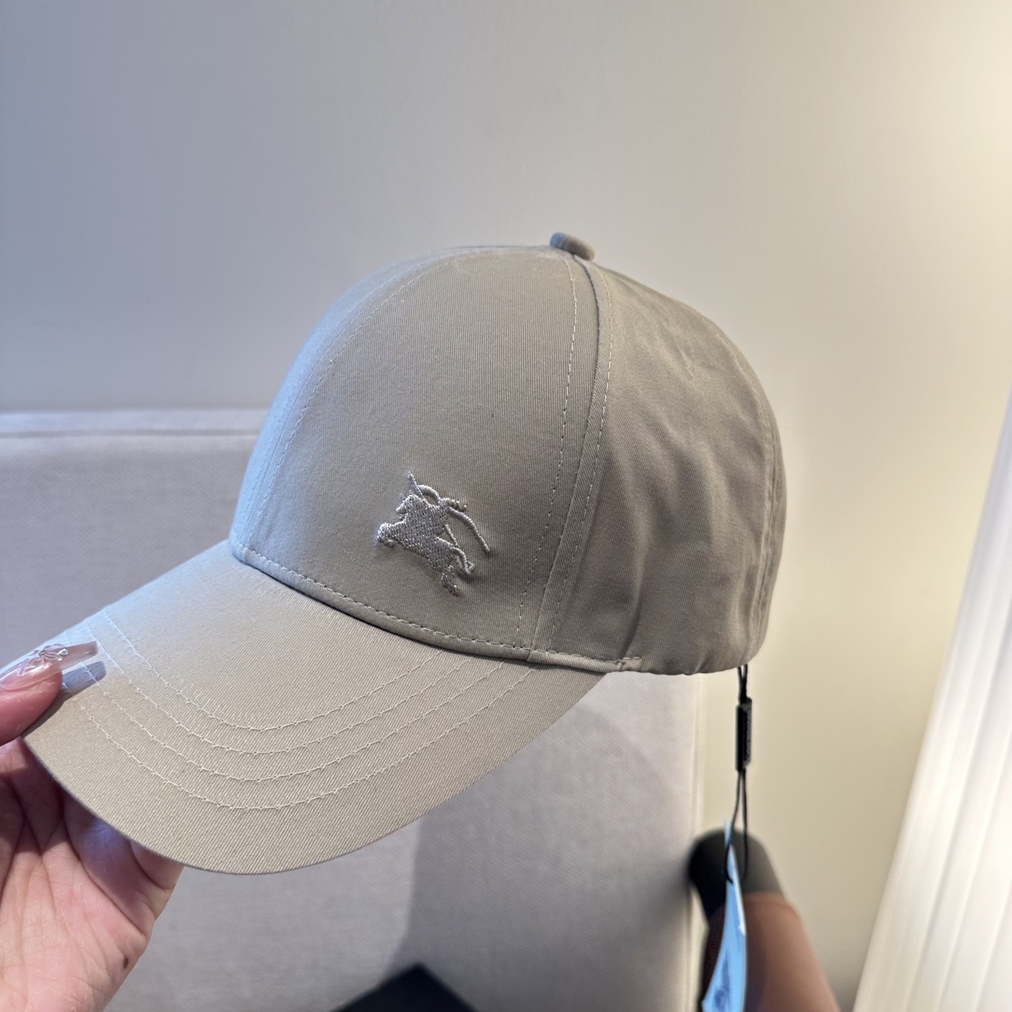 巴宝莉BURBERRY官网同步上线 韩版新款英伦风定制款1:1原单品质 男女通用棒球帽 美邦工艺 高版品