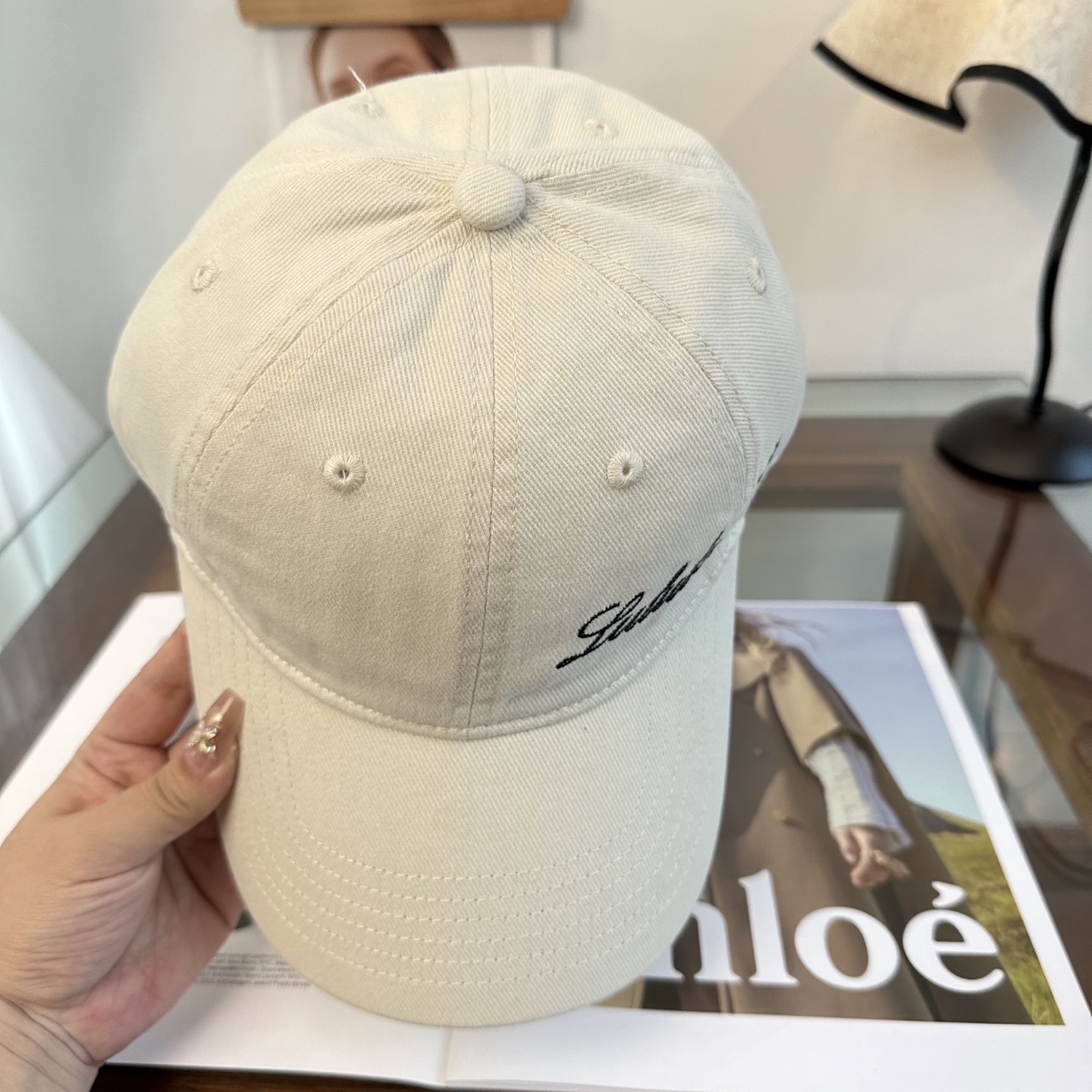 潮牌棒球帽 简单休闲风的棒球帽 减龄百搭 适配度很高！简单随性~出街拍照拗造型非常加分~男女同款 随意搭