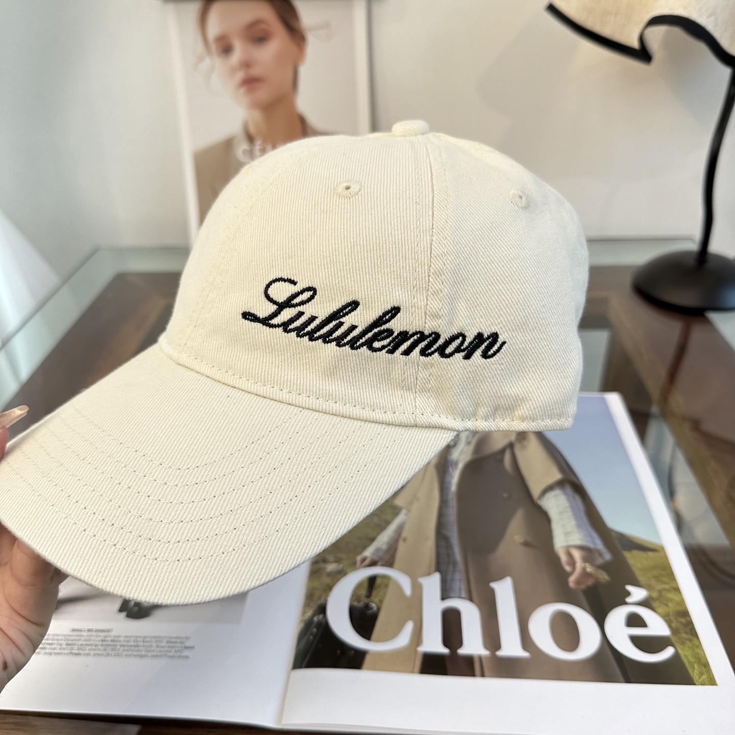 潮牌棒球帽 简单休闲风的棒球帽 减龄百搭 适配度很高！简单随性~出街拍照拗造型非常加分~男女同款 随意搭