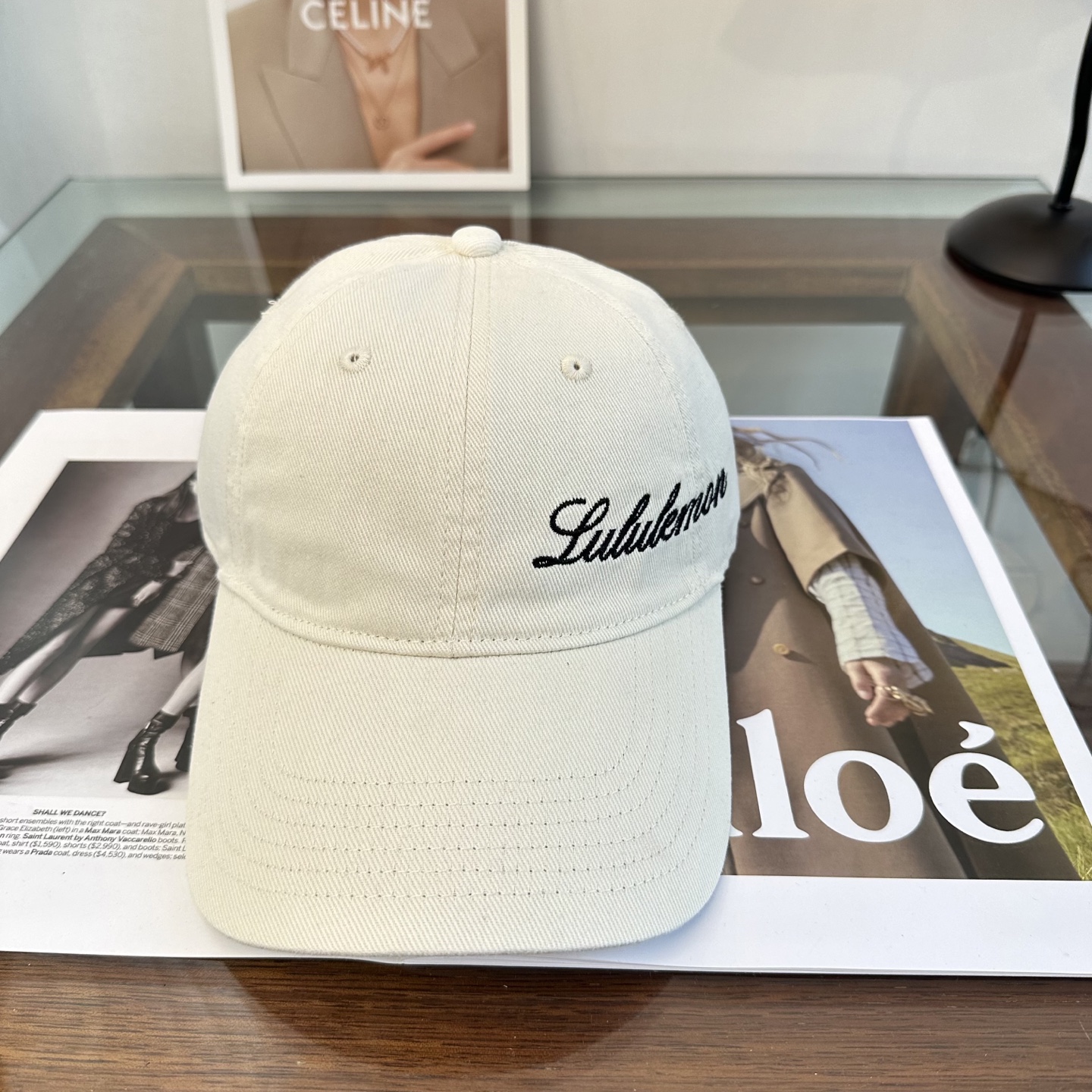 潮牌棒球帽 简单休闲风的棒球帽 减龄百搭 适配度很高！简单随性~出街拍照拗造型非常加分~男女同款 随意搭