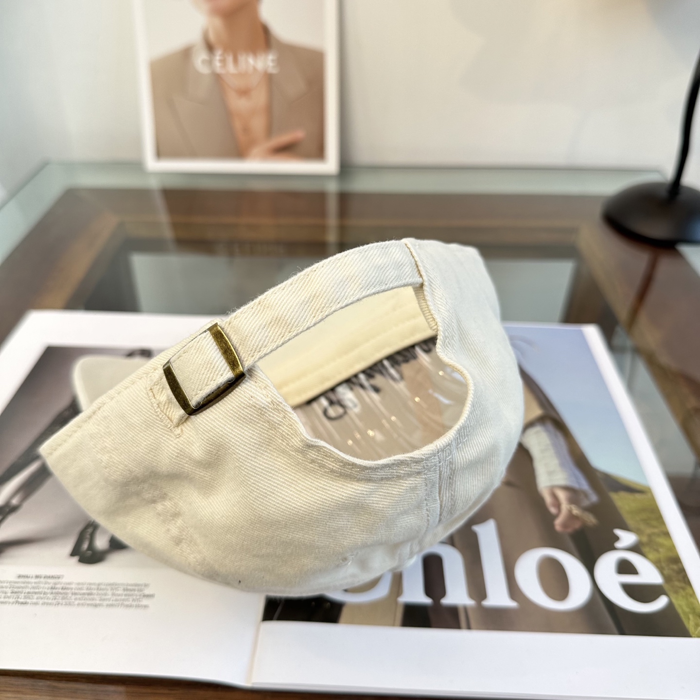 潮牌棒球帽 简单休闲风的棒球帽 减龄百搭 适配度很高！简单随性~出街拍照拗造型非常加分~男女同款 随意搭