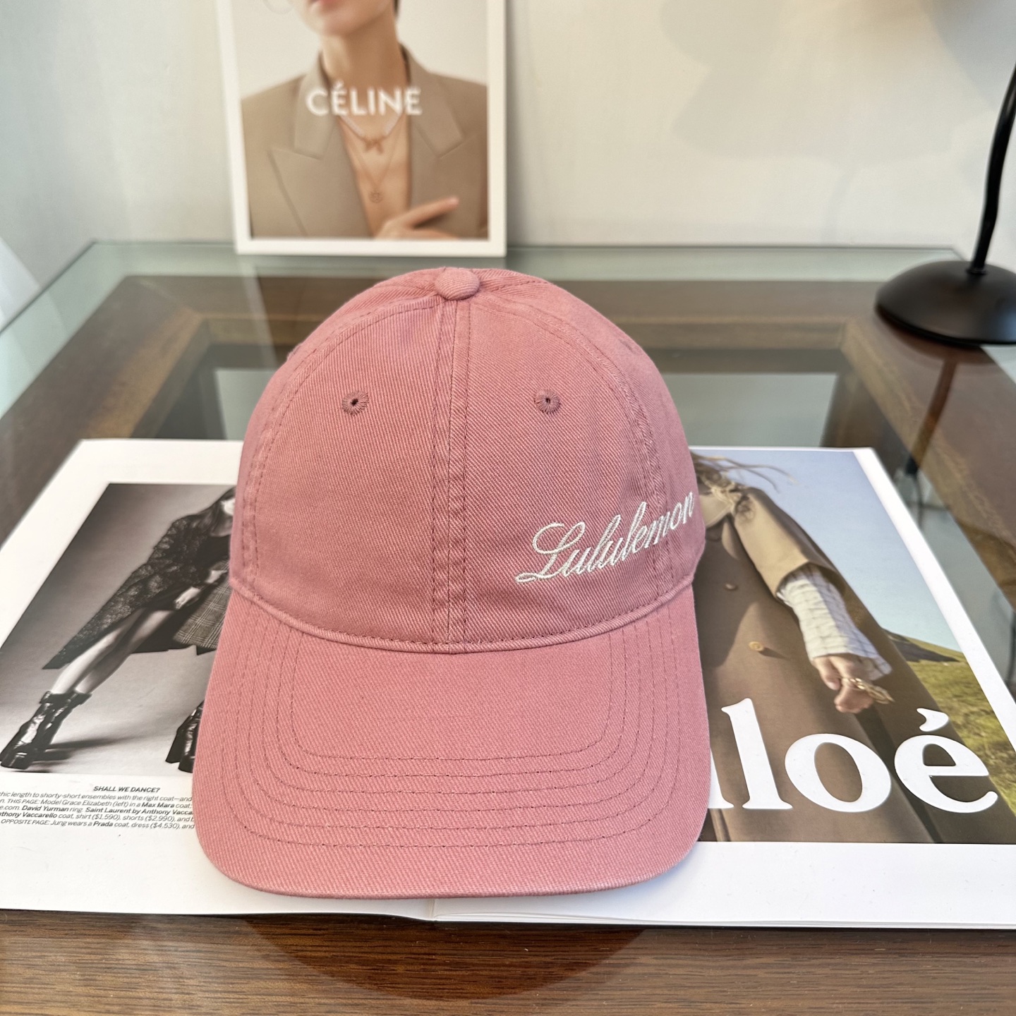 潮牌棒球帽 简单休闲风的棒球帽 减龄百搭 适配度很高！简单随性~出街拍照拗造型非常加分~男女同款 随意搭