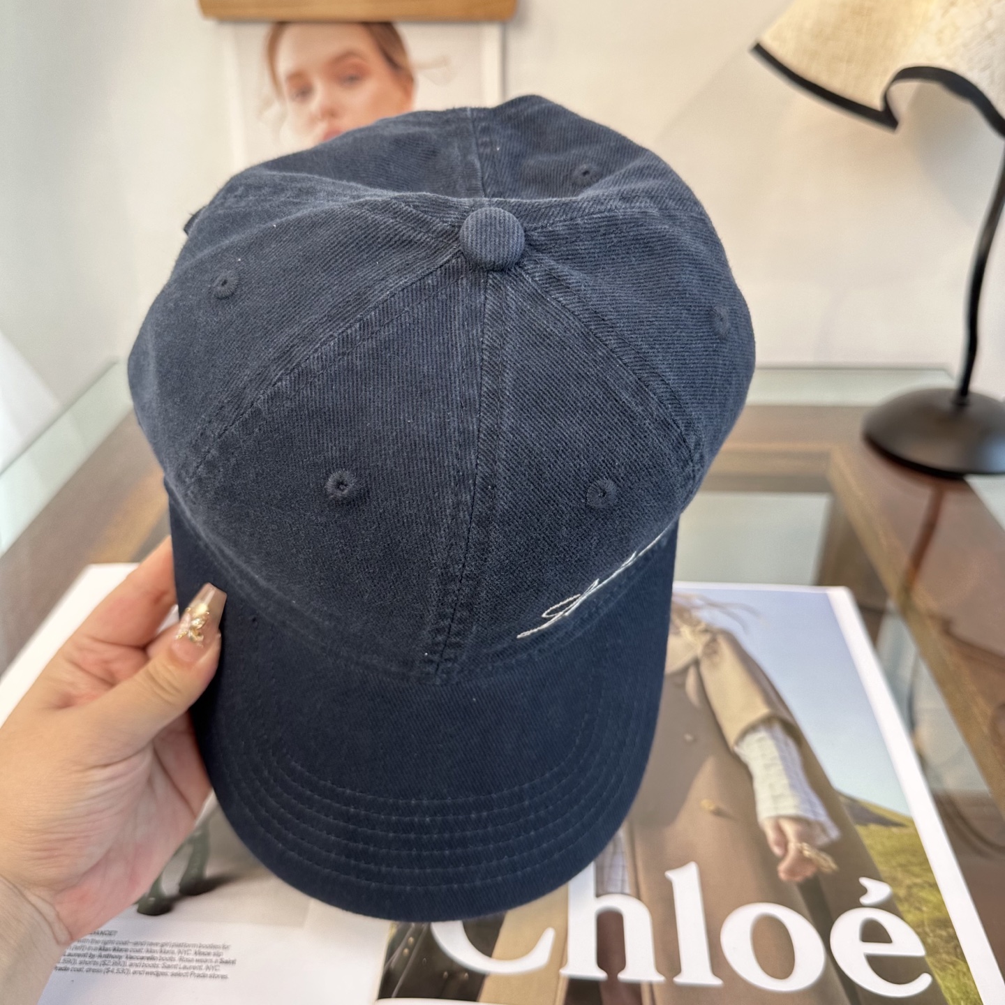 潮牌棒球帽 简单休闲风的棒球帽 减龄百搭 适配度很高！简单随性~出街拍照拗造型非常加分~男女同款 随意搭