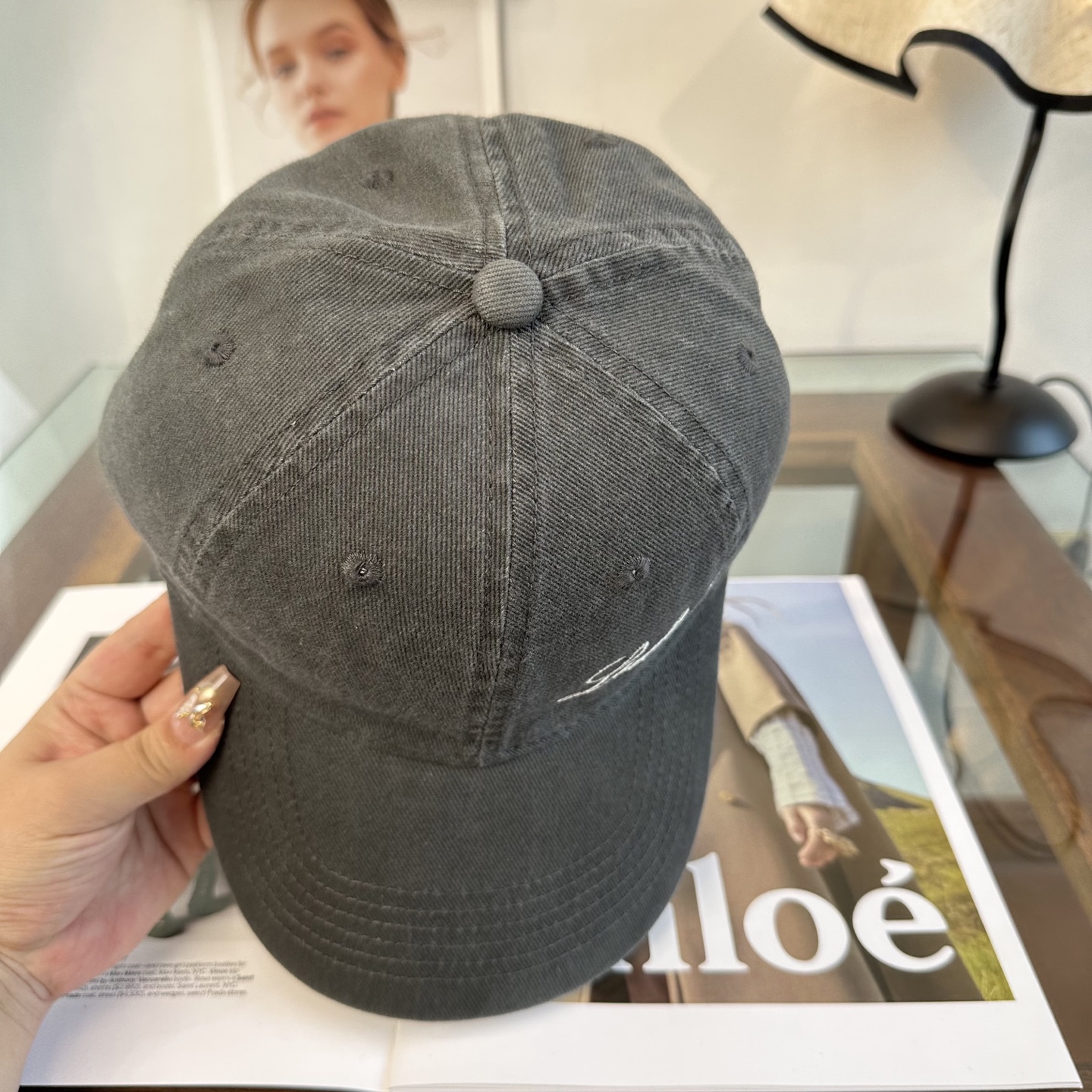 潮牌棒球帽 简单休闲风的棒球帽 减龄百搭 适配度很高！简单随性~出街拍照拗造型非常加分~男女同款 随意搭