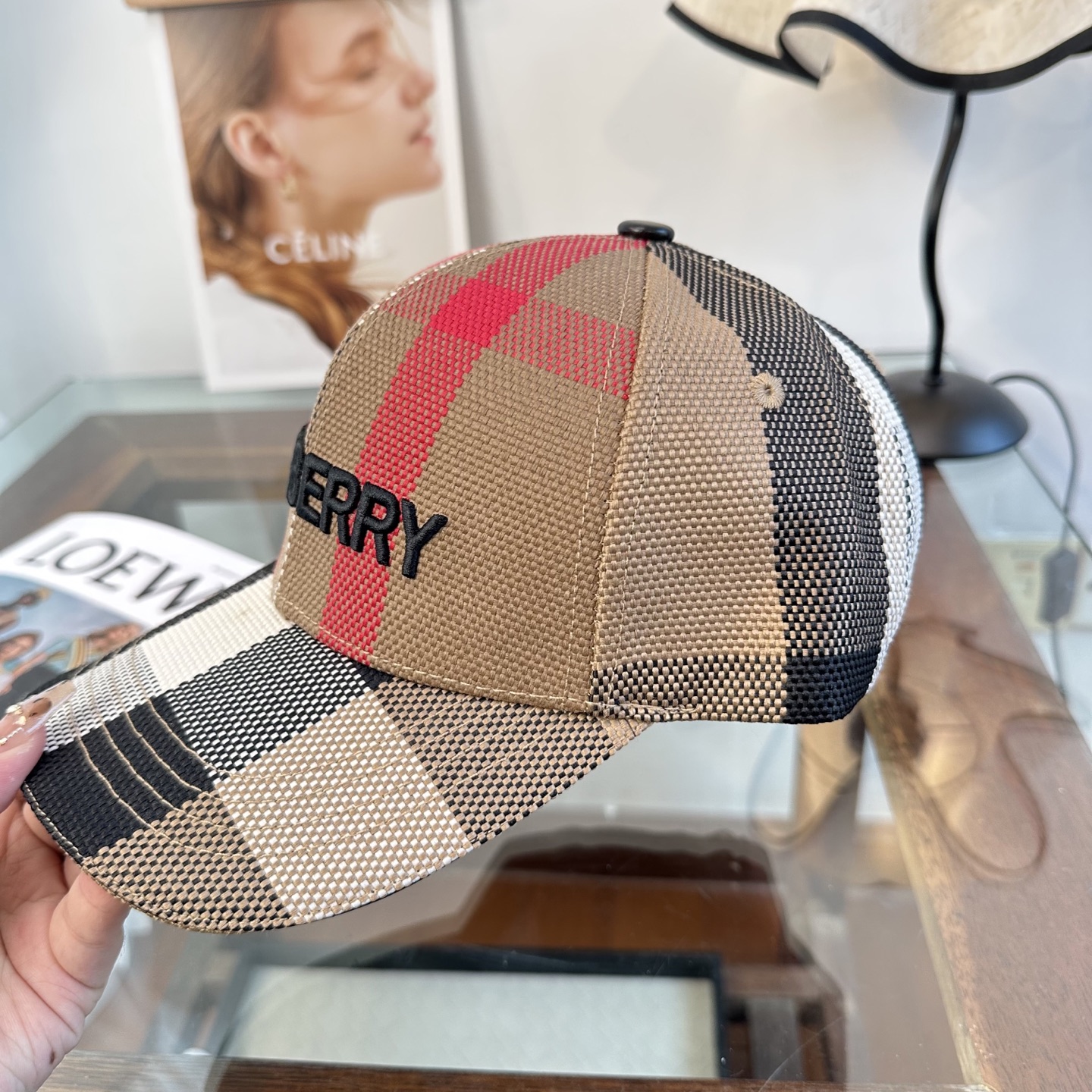 巴宝莉BURBERRY官网同步上线 韩版新款英伦风定制款1:1原单品质 男女通用棒球帽 美邦工艺 高版品