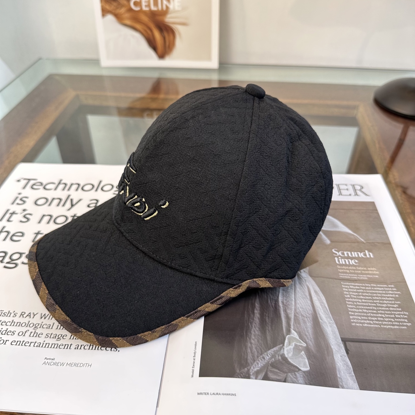 FENDI芬迪 新款棒球帽🧢 经典FF中古单品，气质穿搭单品，质量杠杠👍