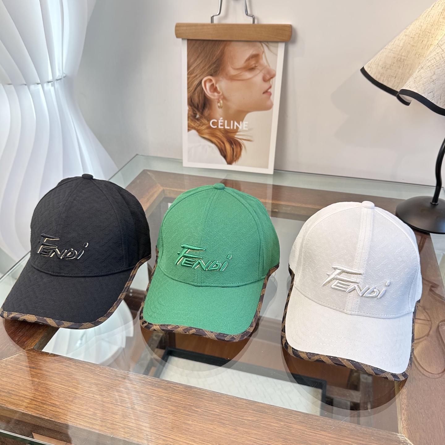 FENDI芬迪 新款棒球帽🧢 经典FF中古单品，气质穿搭单品，质量杠杠👍