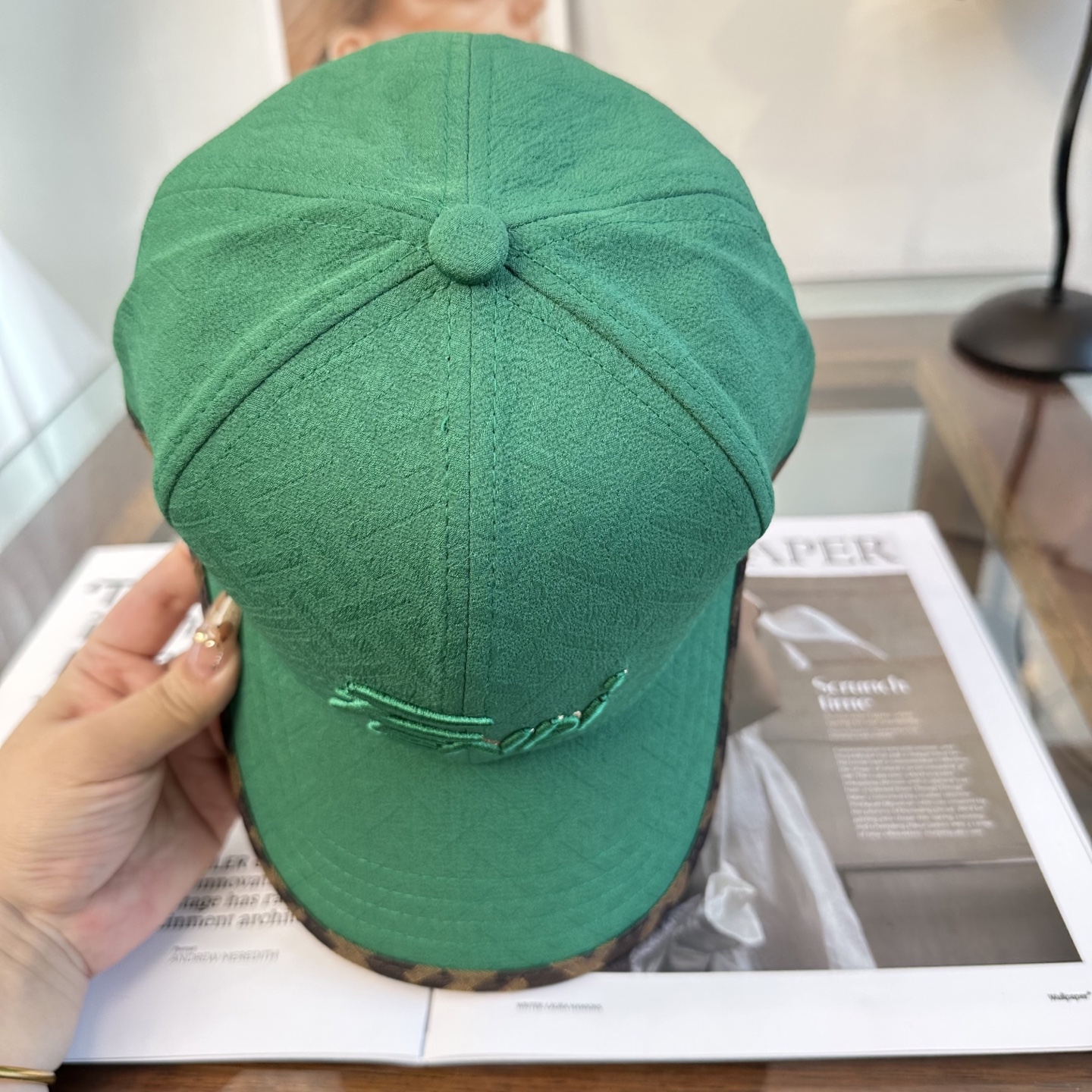 FENDI芬迪 新款棒球帽🧢 经典FF中古单品，气质穿搭单品，质量杠杠👍