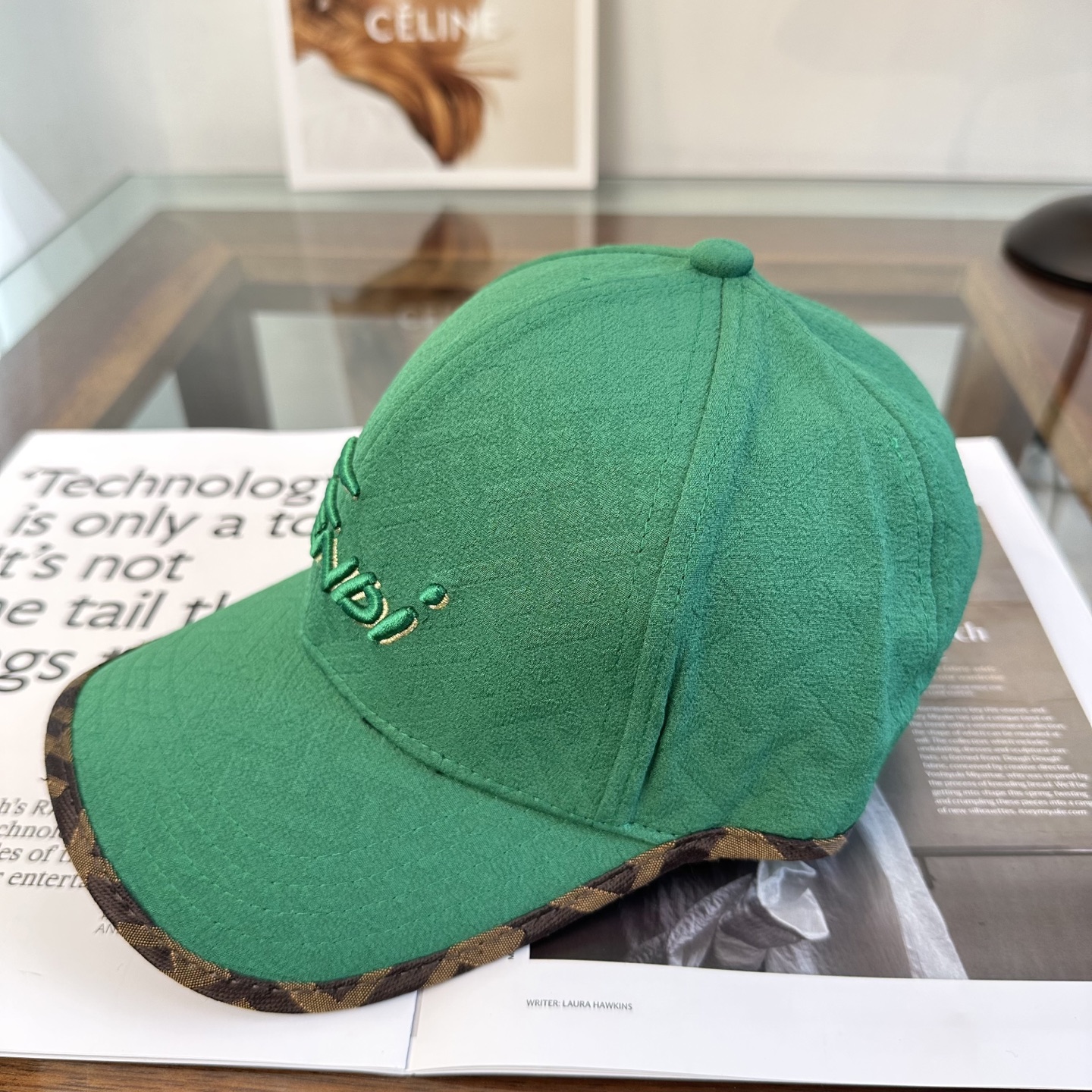FENDI芬迪 新款棒球帽🧢 经典FF中古单品，气质穿搭单品，质量杠杠👍
