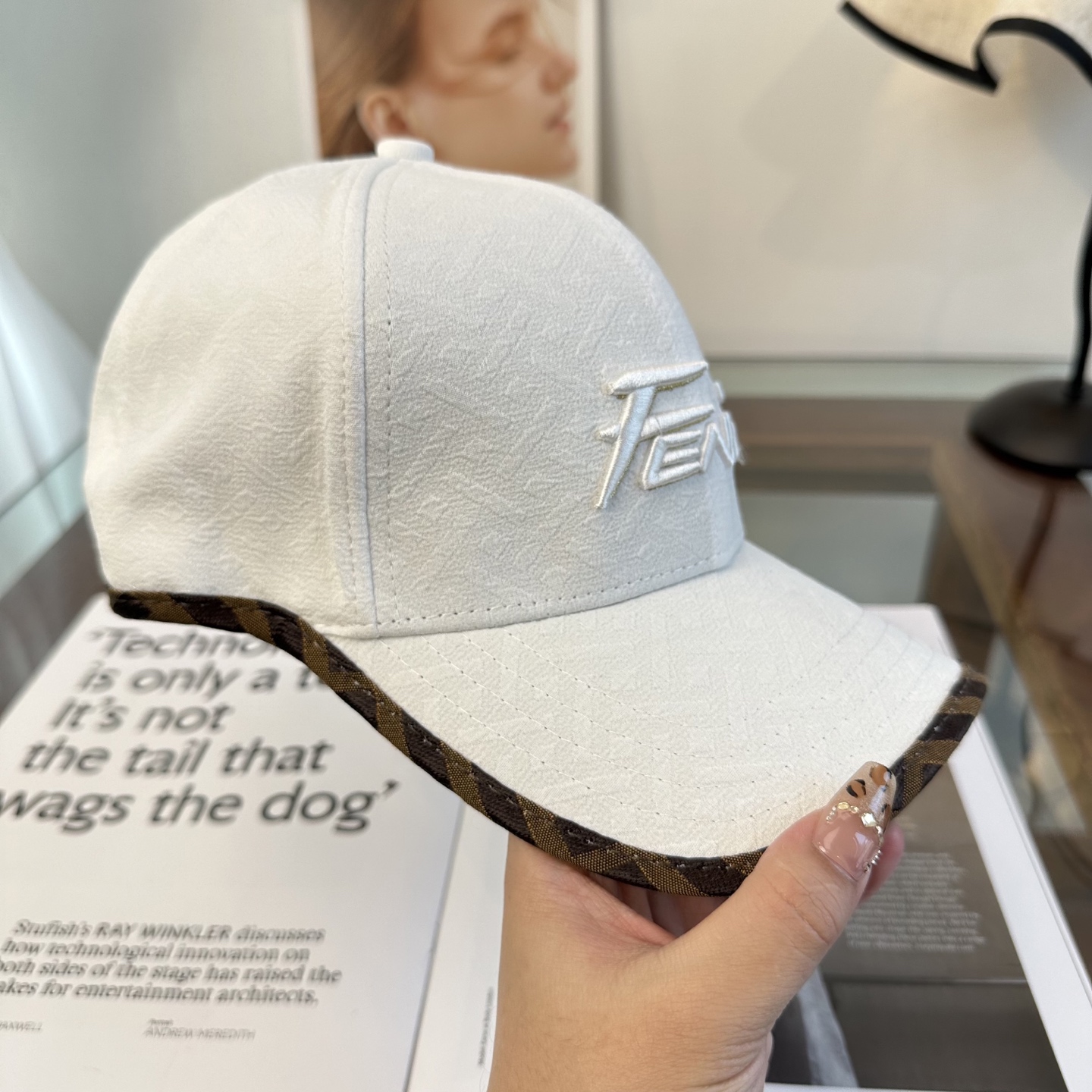 FENDI芬迪 新款棒球帽🧢 经典FF中古单品，气质穿搭单品，质量杠杠👍