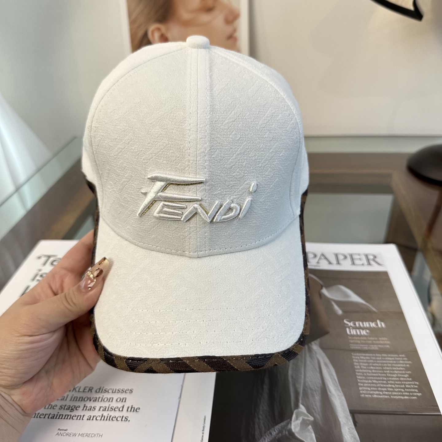 FENDI芬迪 新款棒球帽🧢 经典FF中古单品，气质穿搭单品，质量杠杠👍