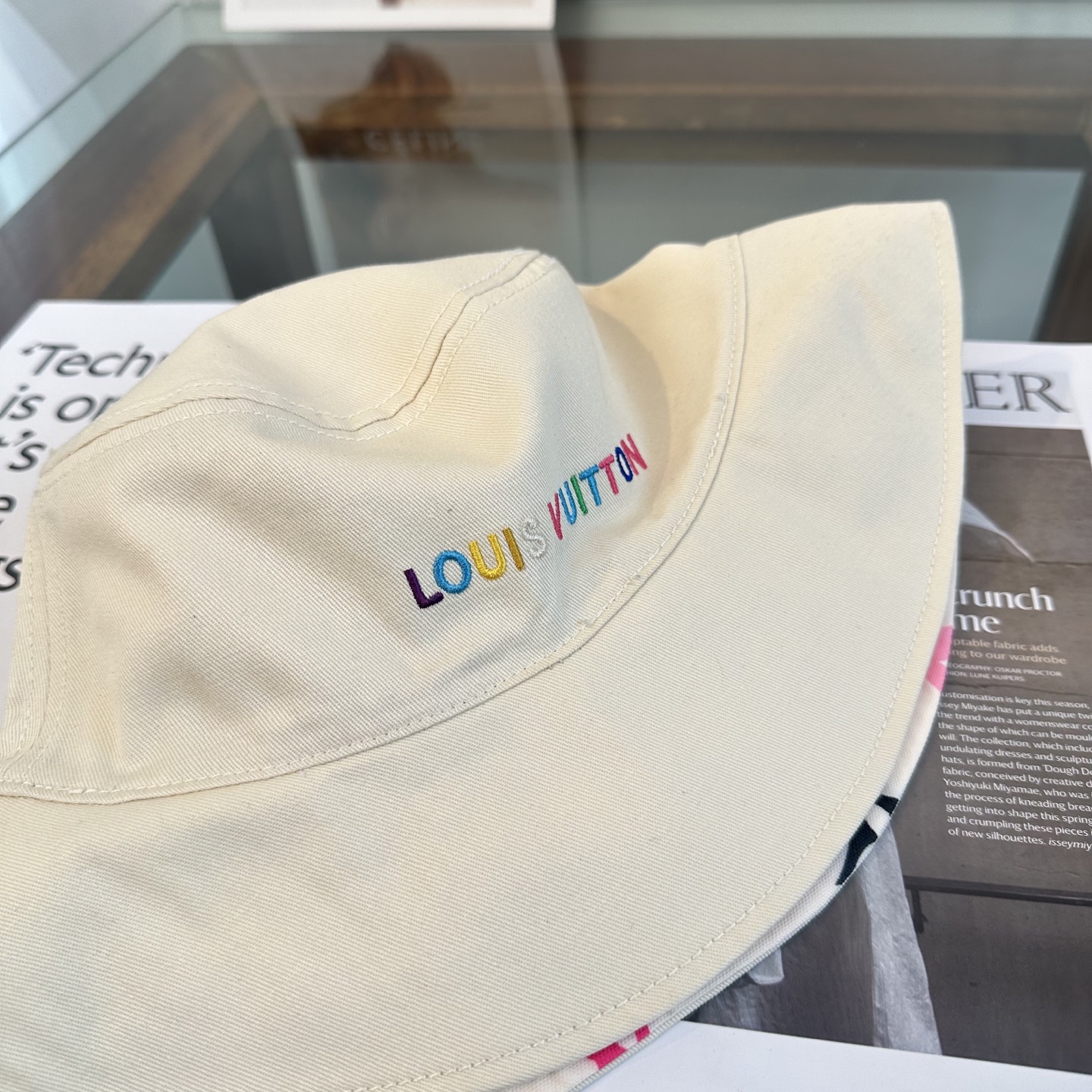 Lv路易威登2026新款可遮阳帽女透气渔夫帽度假旅游拍照时尚搭子