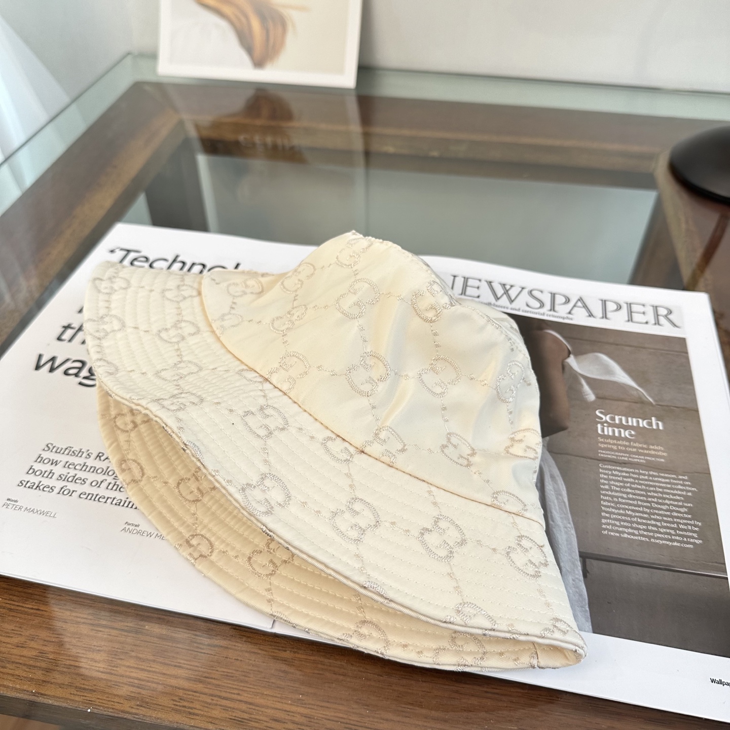 GUCCI古奇渔夫帽👒官网新品Gucci渔夫帽火爆来袭 工艺非常精美 高档大气上档次！低调奢华，方便携带