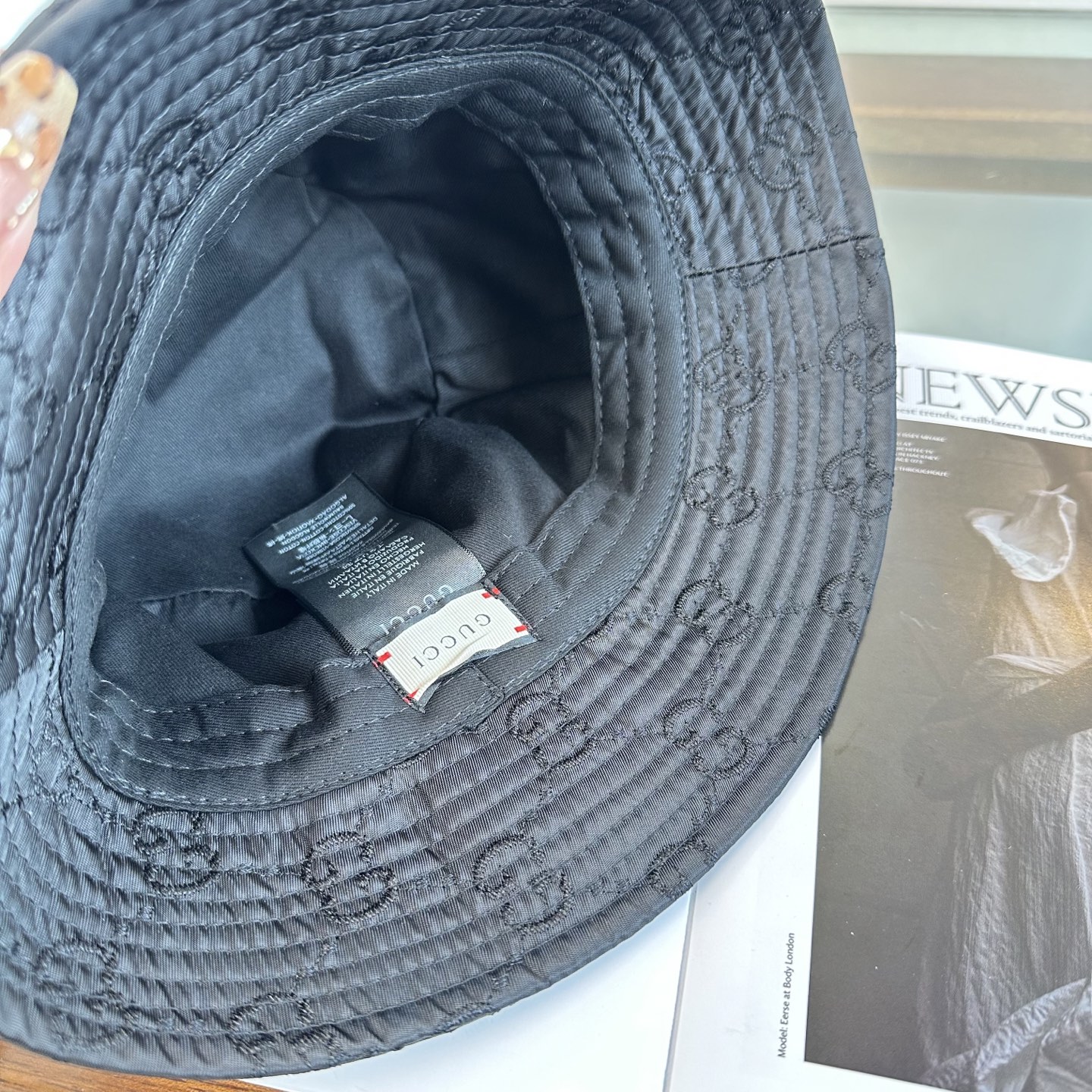 GUCCI古奇渔夫帽👒官网新品Gucci渔夫帽火爆来袭 工艺非常精美 高档大气上档次！低调奢华，方便携带