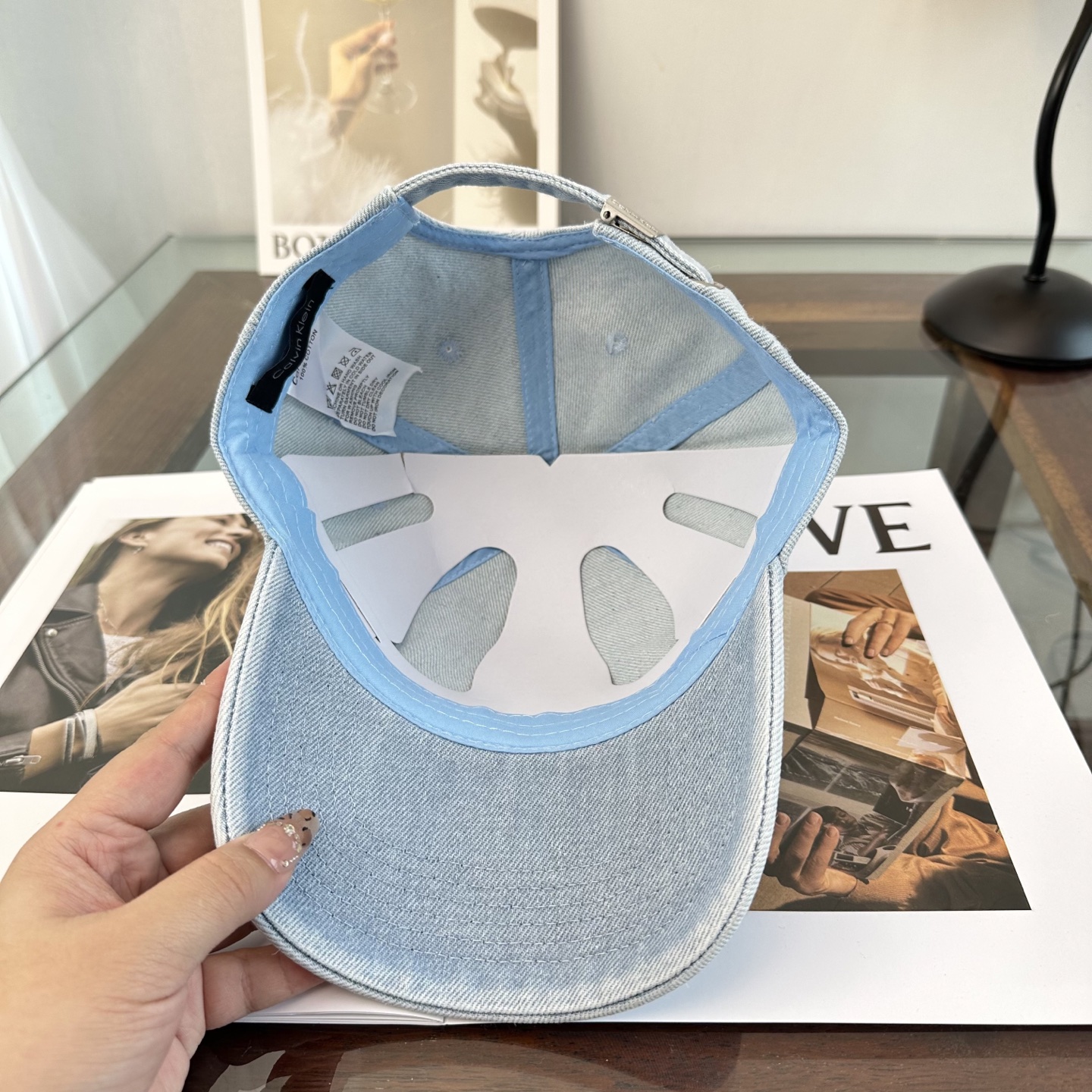 Calvin Klein，CKlogo秋冬新款棒球帽 小红书推荐，时尚百搭，众多明星都喜欢的一款，非常爆
