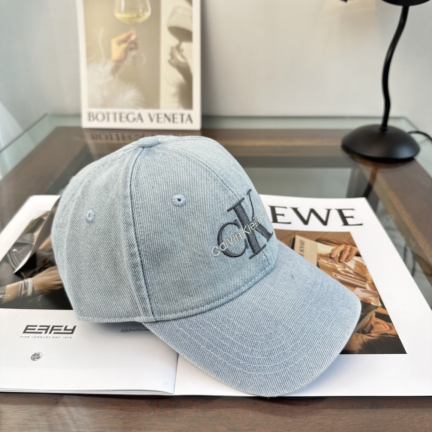 Calvin Klein，CKlogo秋冬新款棒球帽 小红书推荐，时尚百搭，众多明星都喜欢的一款，非常爆