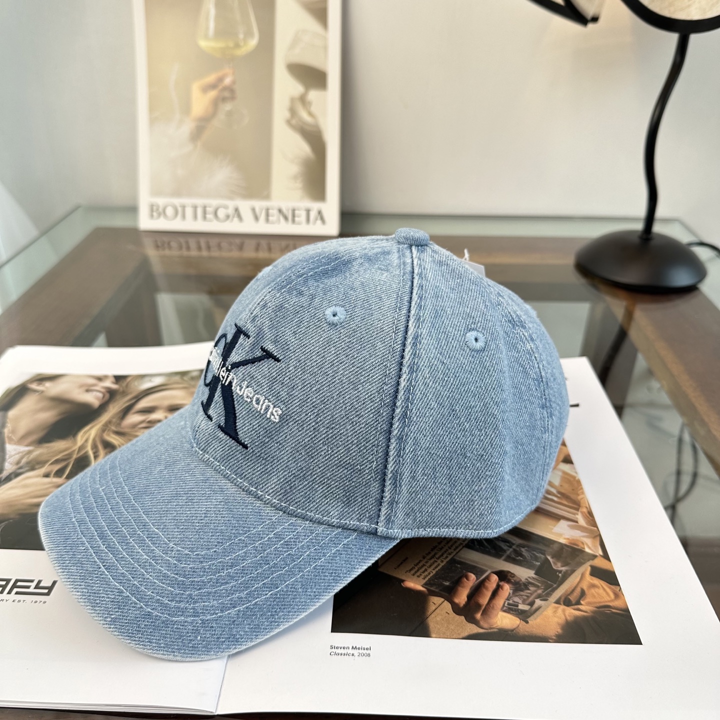 Calvin Klein，CKlogo秋冬新款棒球帽 小红书推荐，时尚百搭，众多明星都喜欢的一款，非常爆