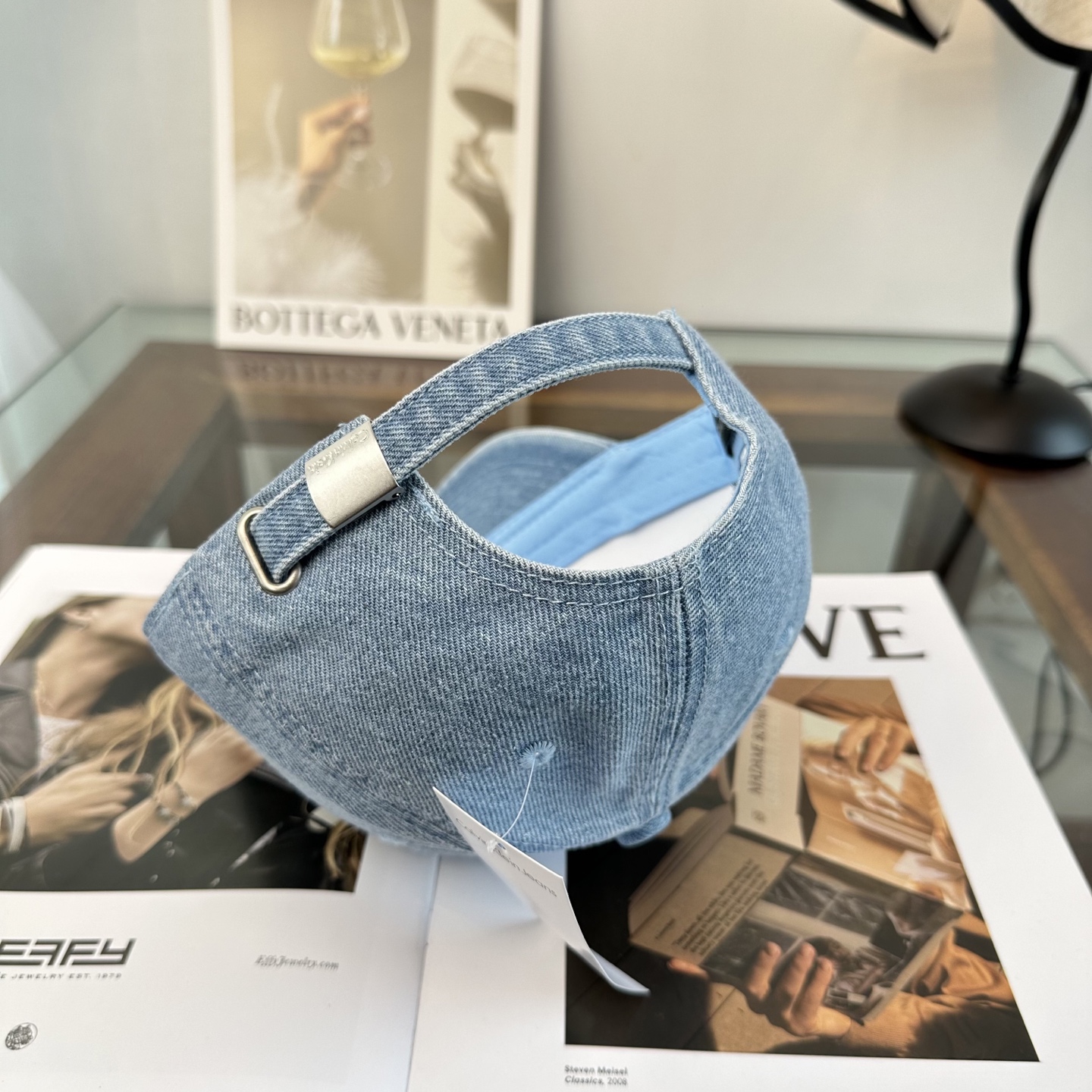 Calvin Klein，CKlogo秋冬新款棒球帽 小红书推荐，时尚百搭，众多明星都喜欢的一款，非常爆