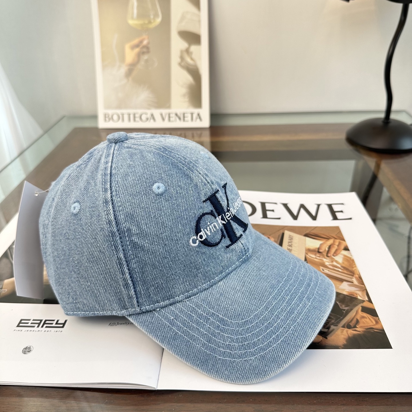Calvin Klein，CKlogo秋冬新款棒球帽 小红书推荐，时尚百搭，众多明星都喜欢的一款，非常爆