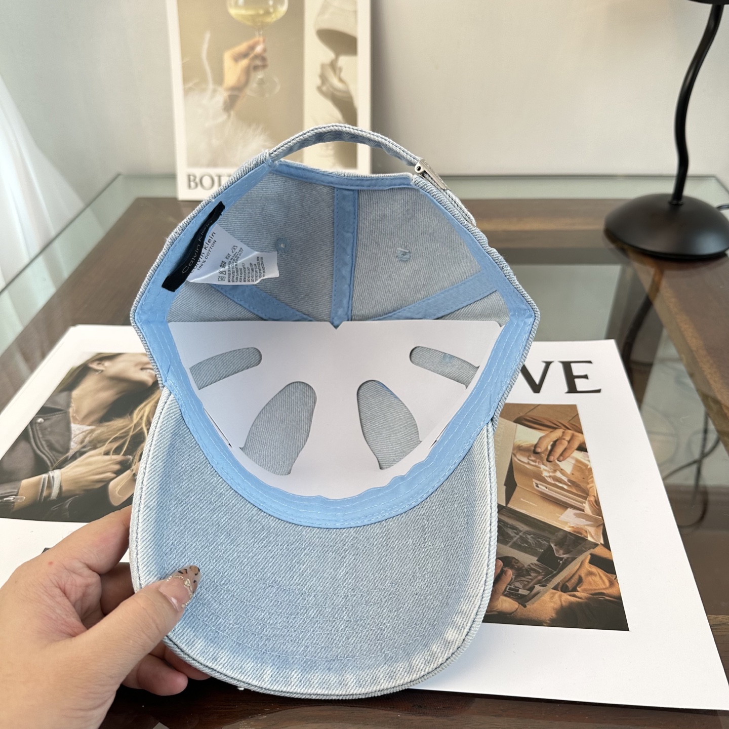 Calvin Klein，CKlogo秋冬新款棒球帽 小红书推荐，时尚百搭，众多明星都喜欢的一款，非常爆