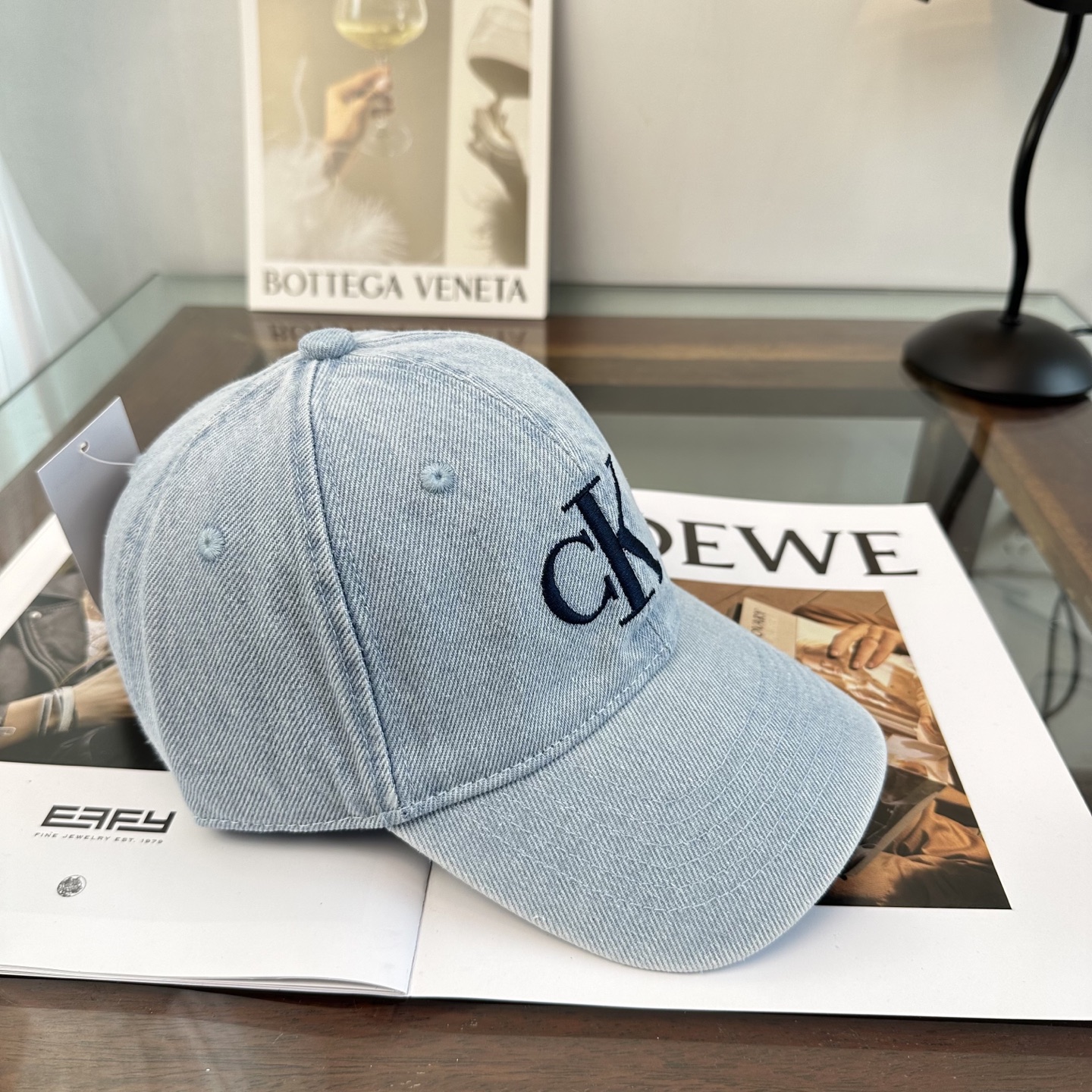 Calvin Klein，CKlogo秋冬新款棒球帽 小红书推荐，时尚百搭，众多明星都喜欢的一款，非常爆