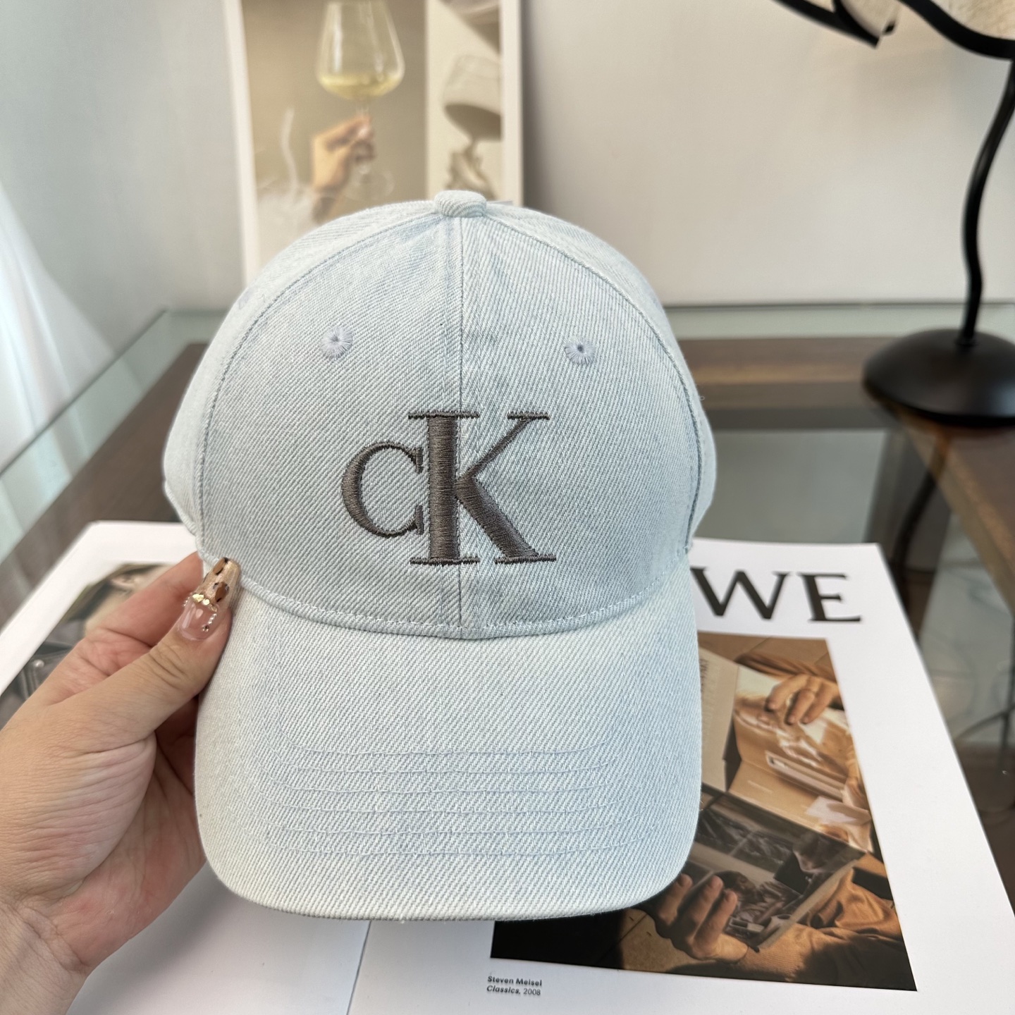 Calvin Klein，CKlogo秋冬新款棒球帽 小红书推荐，时尚百搭，众多明星都喜欢的一款，非常爆