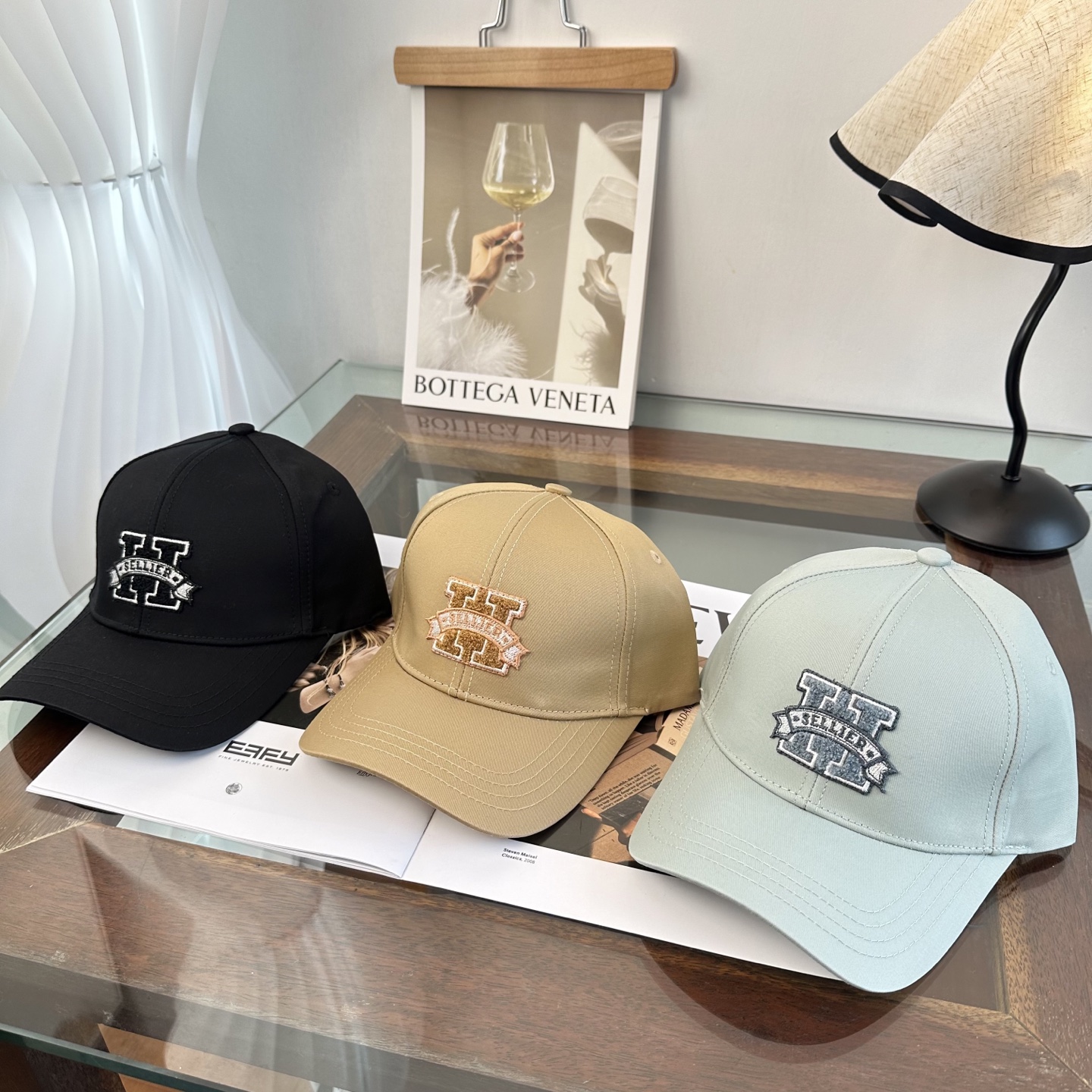HERMÈS (爱马仕)最新款原单棒球帽 正品开模订制，做工细致，时尚帅气质量超赞！