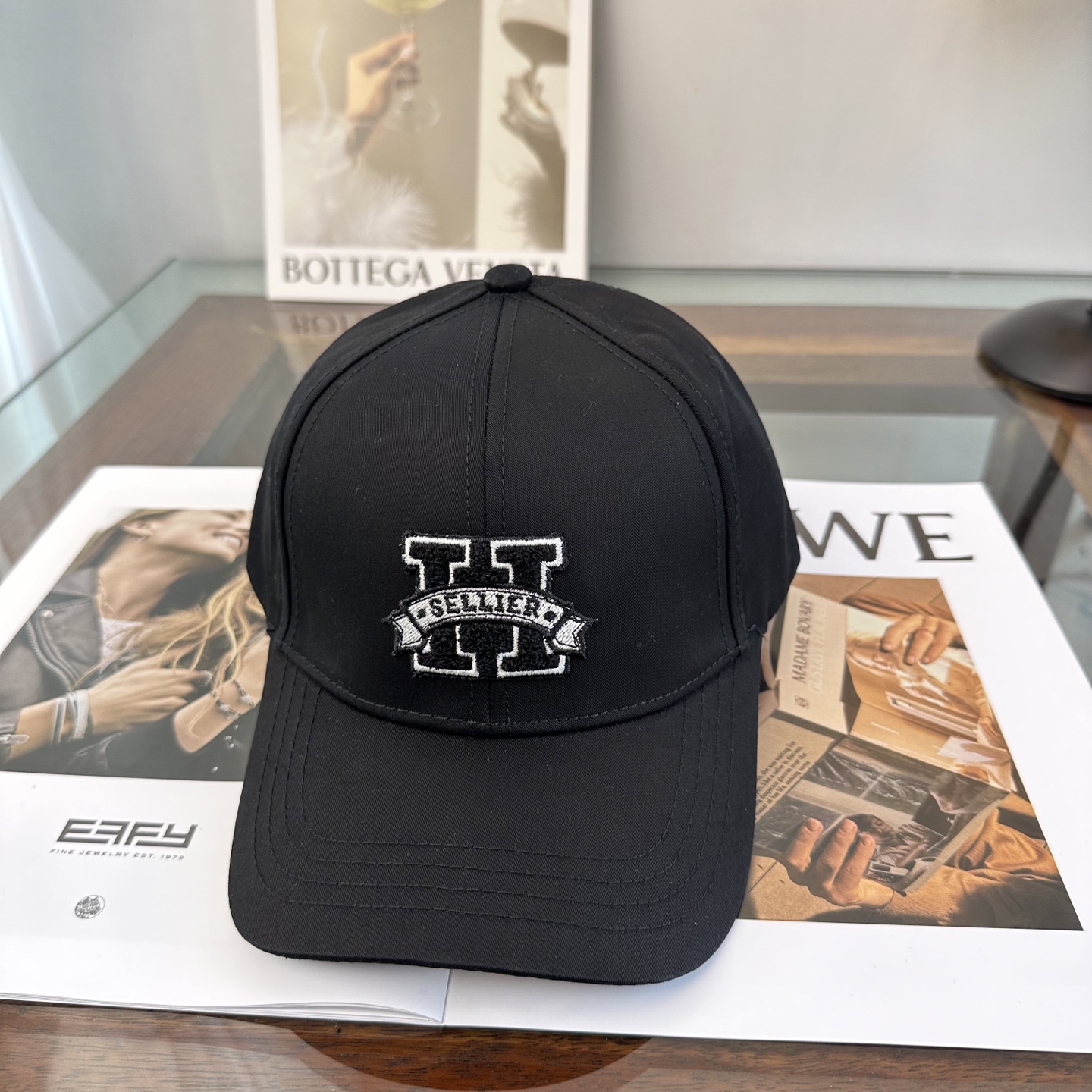 HERMÈS (爱马仕)最新款原单棒球帽 正品开模订制，做工细致，时尚帅气质量超赞！