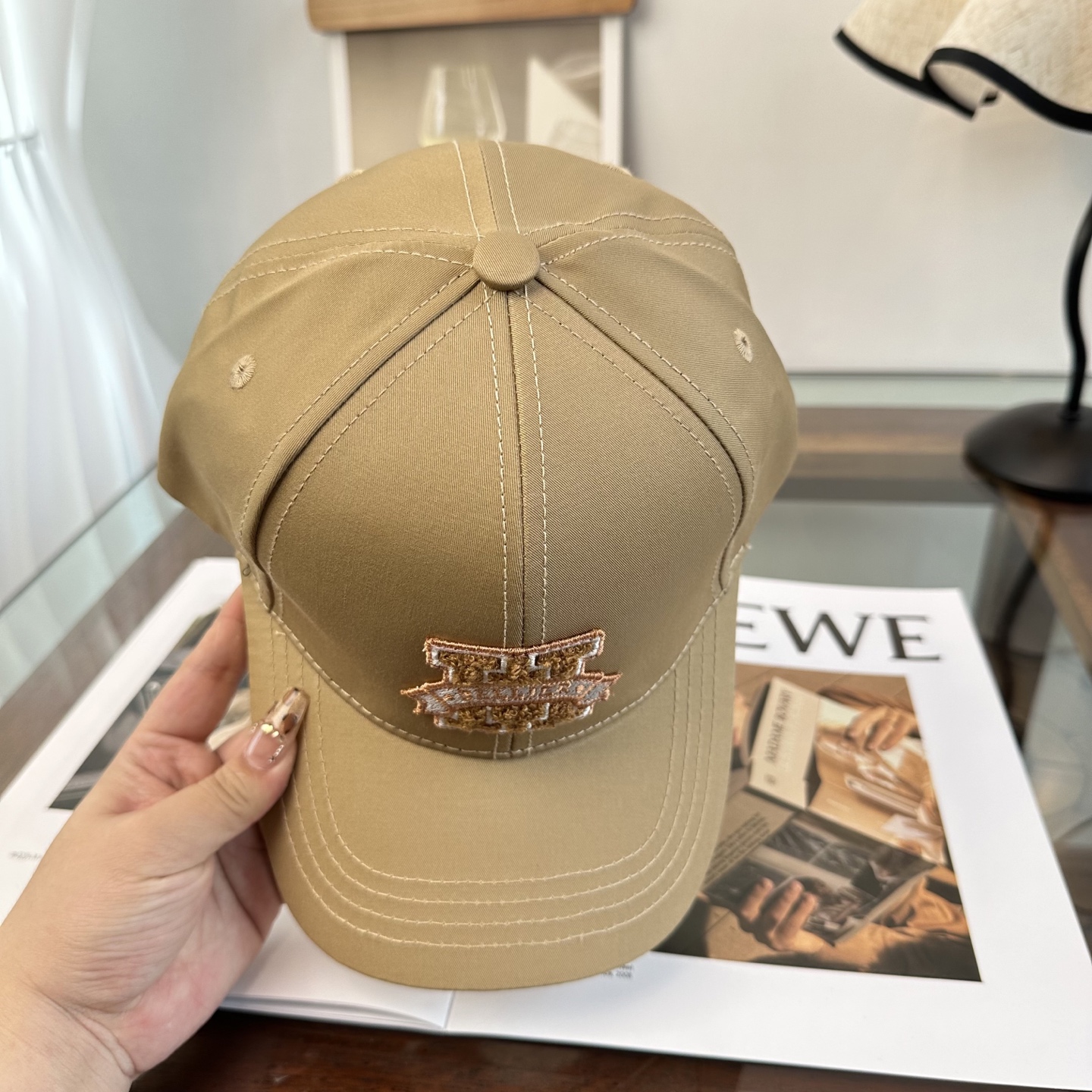 HERMÈS (爱马仕)最新款原单棒球帽 正品开模订制，做工细致，时尚帅气质量超赞！