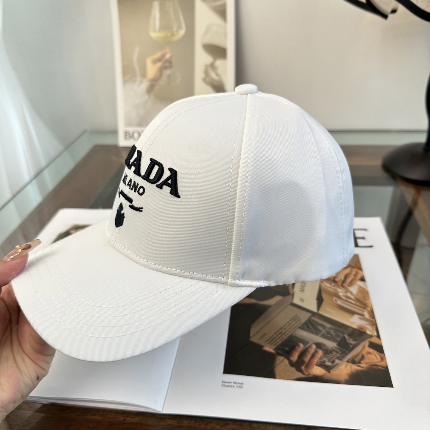 Prada 普拉达 棒球帽