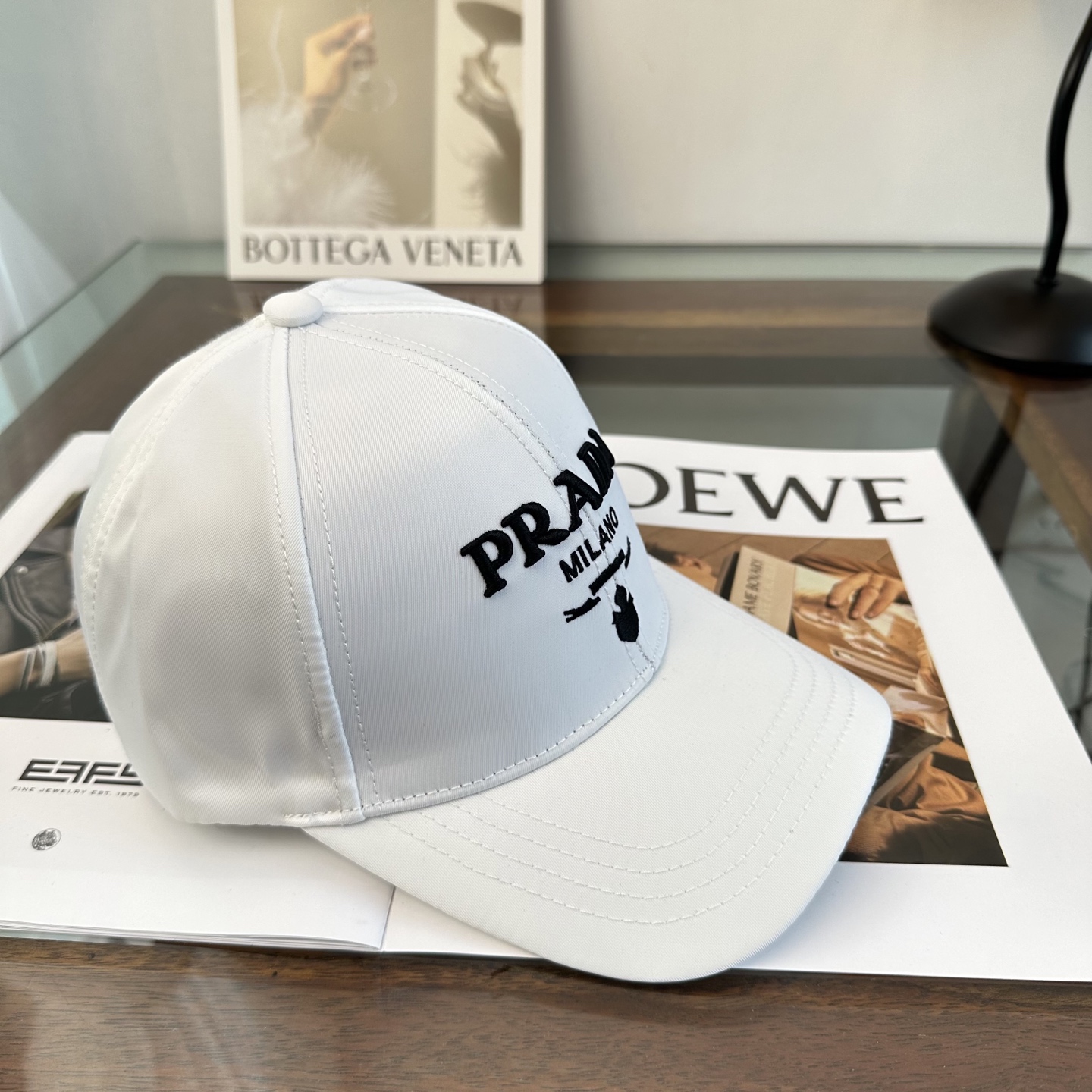 Prada 普拉达 棒球帽