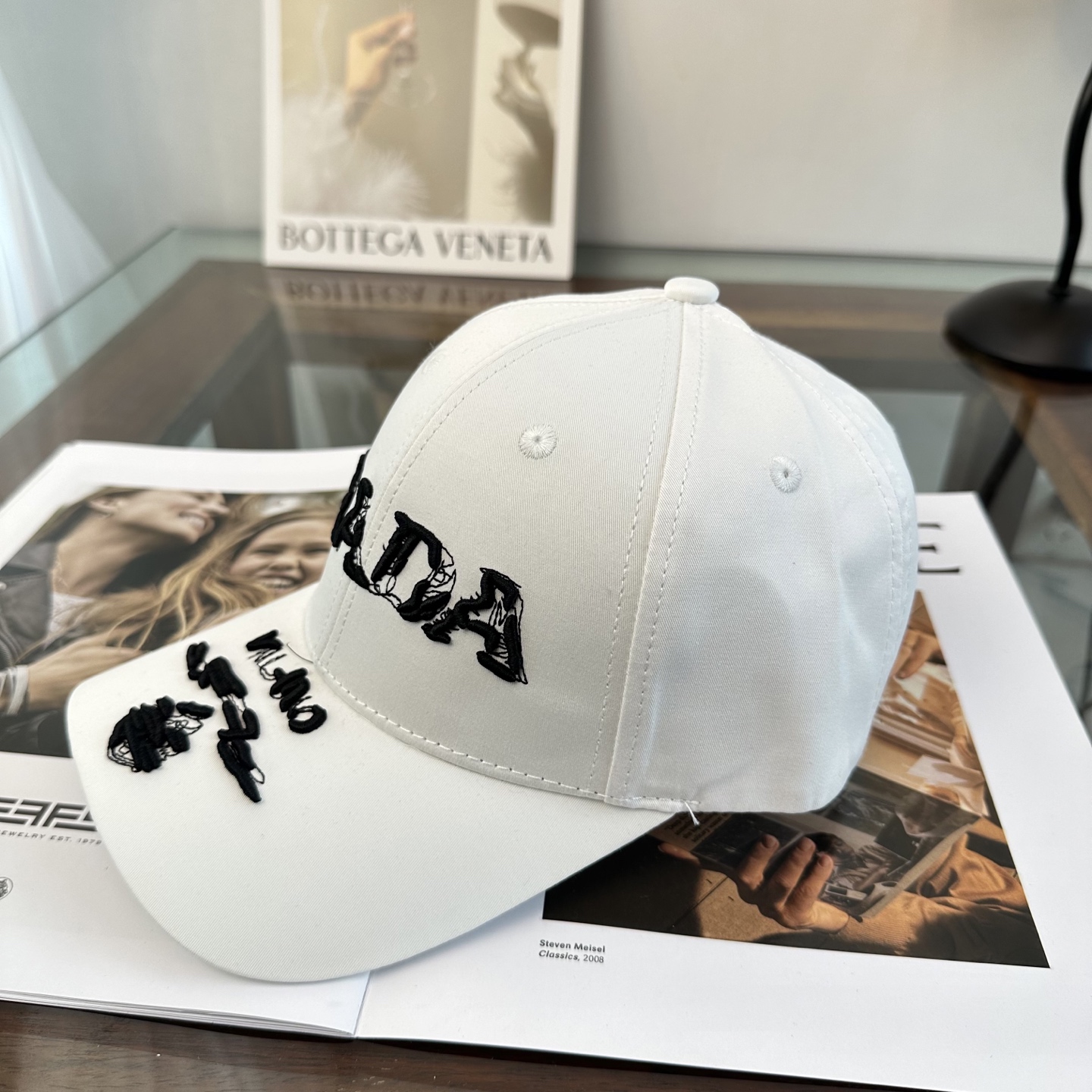 Prada 普拉达 棒球帽