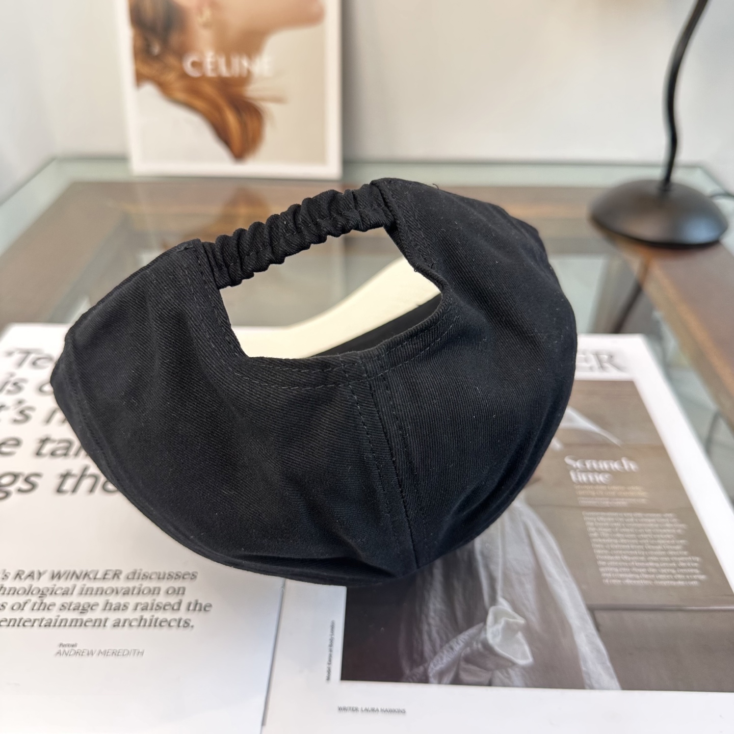 缪缪miumiu 棒球帽 简单休闲风的棒球帽 减龄百搭 适配度很高！简单随性~出街拍照拗造型非常加分~男