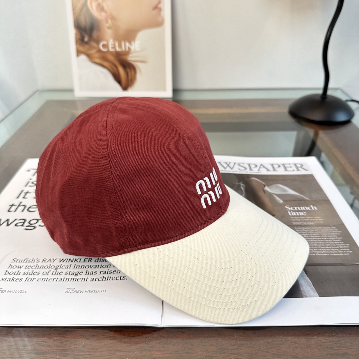 缪缪miumiu 棒球帽 简单休闲风的棒球帽 减龄百搭 适配度很高！简单随性~出街拍照拗造型非常加分~男