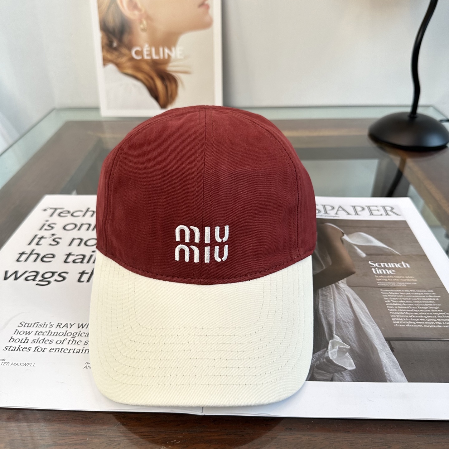 缪缪miumiu 棒球帽 简单休闲风的棒球帽 减龄百搭 适配度很高！简单随性~出街拍照拗造型非常加分~男