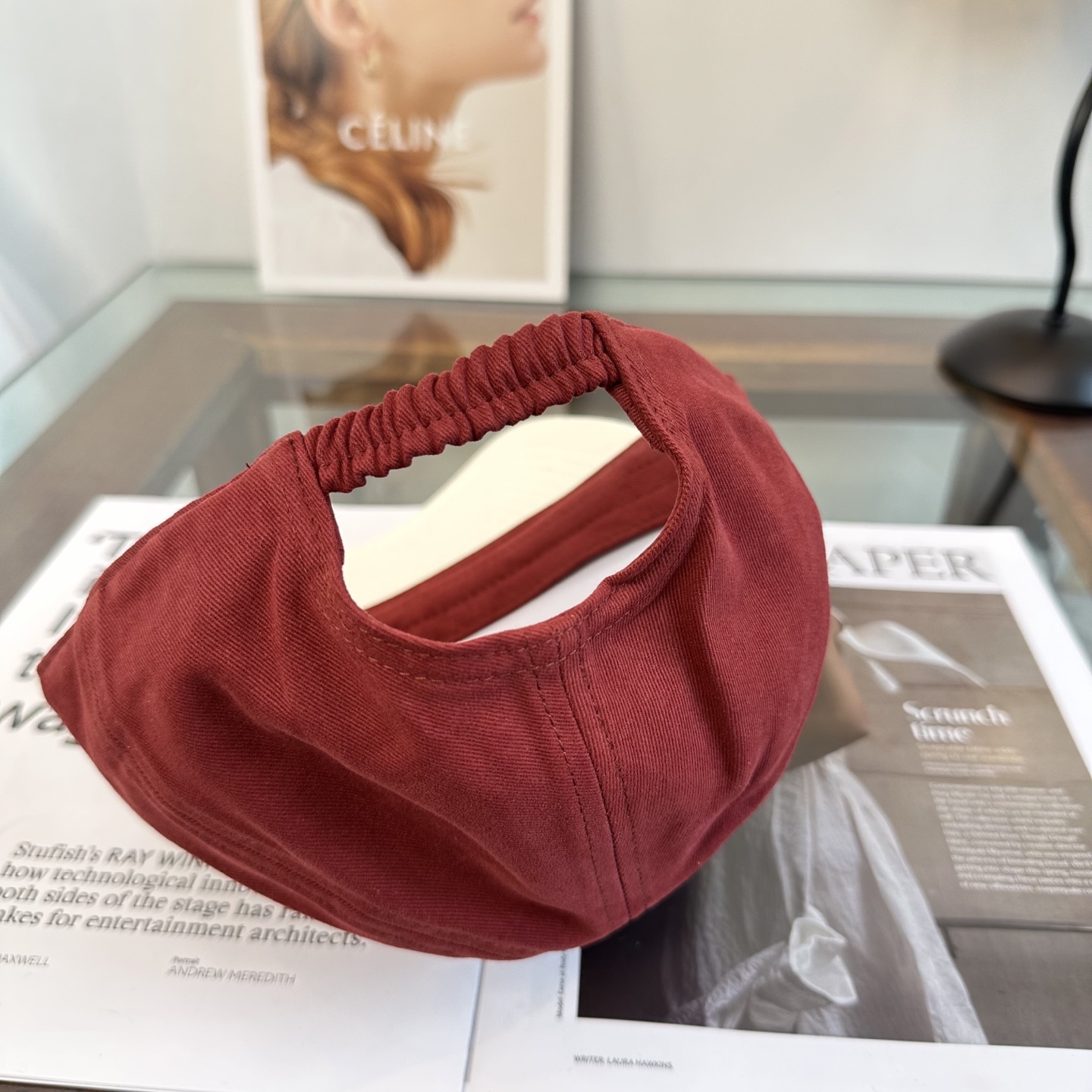 缪缪miumiu 棒球帽 简单休闲风的棒球帽 减龄百搭 适配度很高！简单随性~出街拍照拗造型非常加分~男