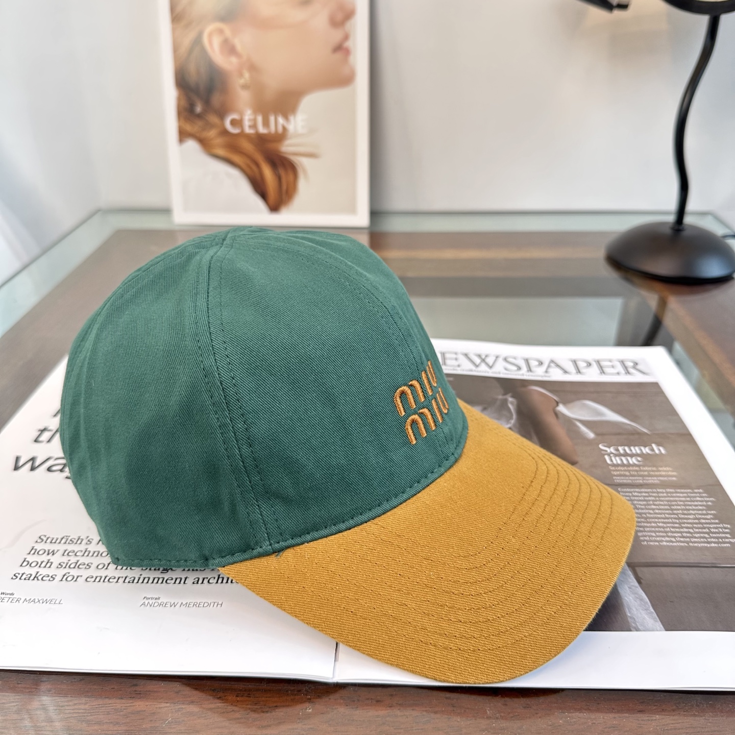 缪缪miumiu 棒球帽 简单休闲风的棒球帽 减龄百搭 适配度很高！简单随性~出街拍照拗造型非常加分~男