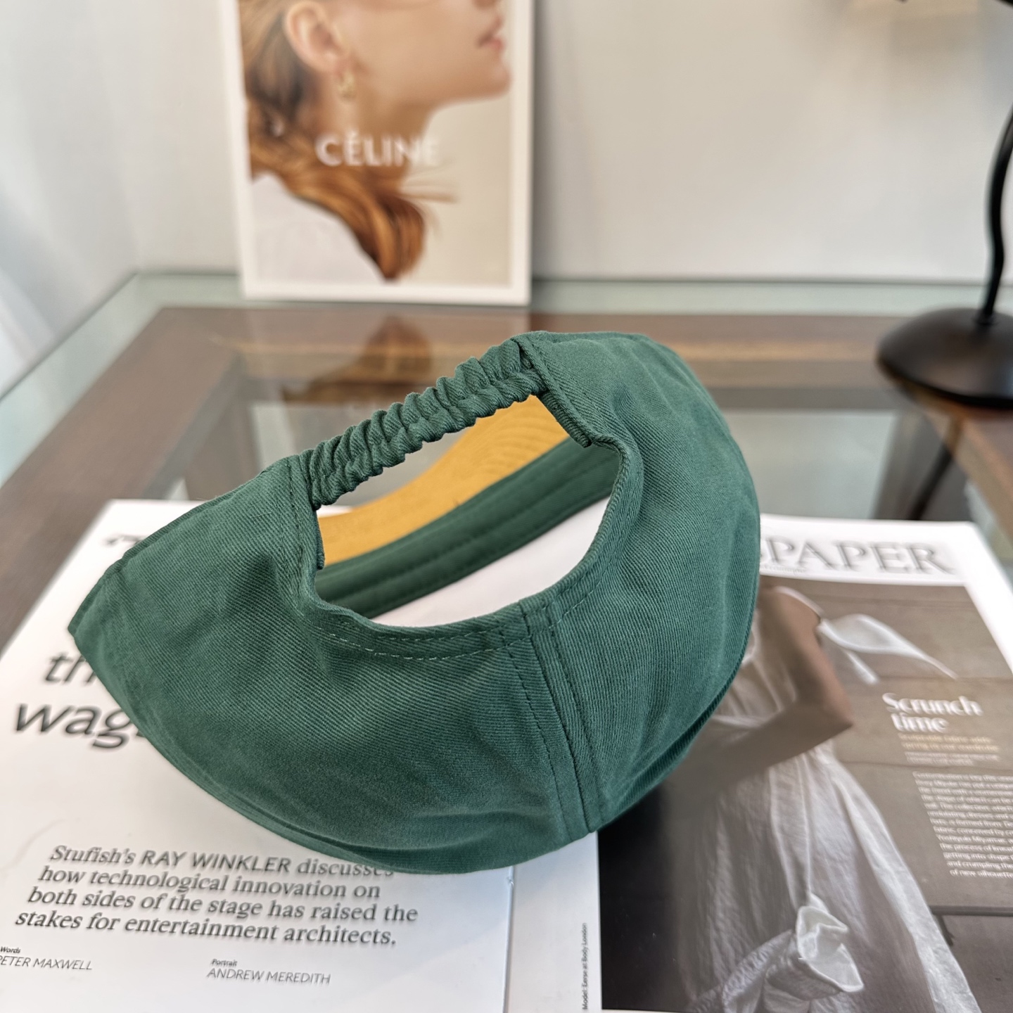 缪缪miumiu 棒球帽 简单休闲风的棒球帽 减龄百搭 适配度很高！简单随性~出街拍照拗造型非常加分~男