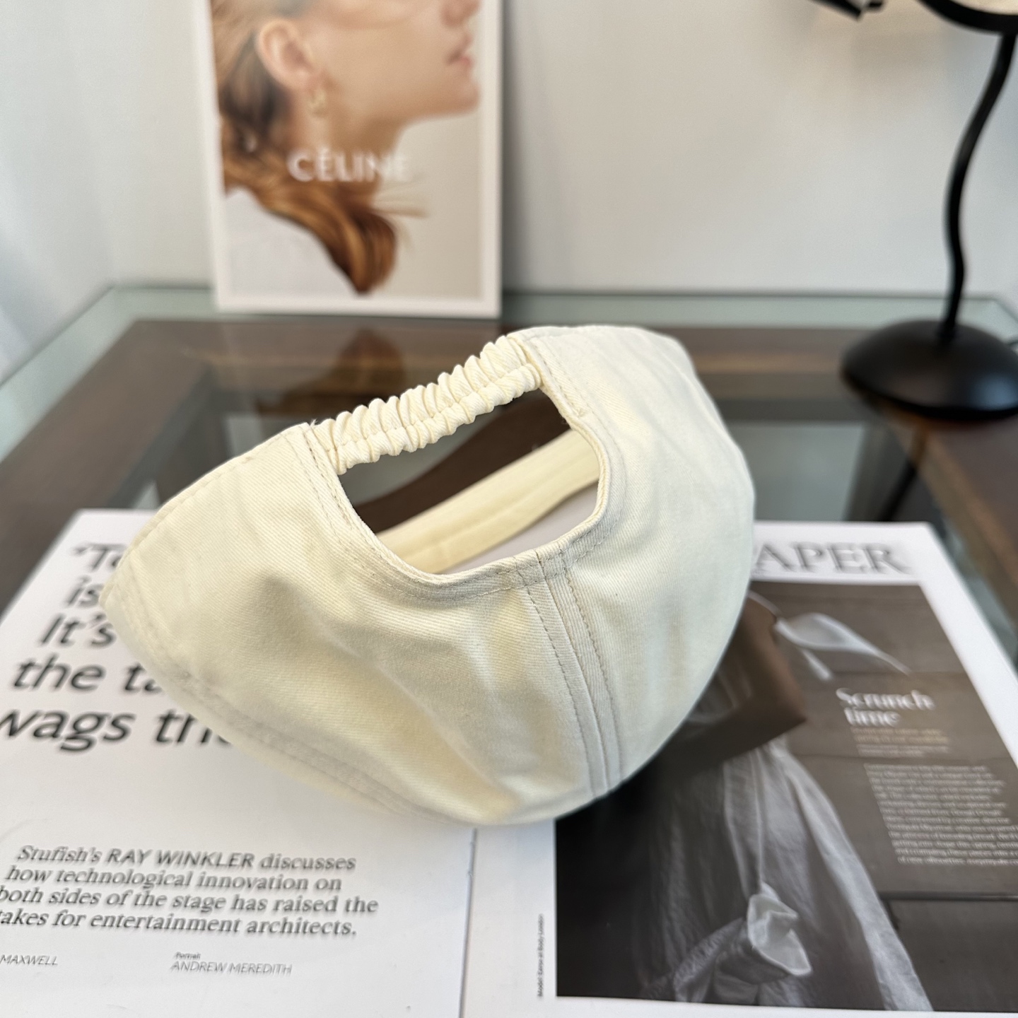 缪缪miumiu 棒球帽 简单休闲风的棒球帽 减龄百搭 适配度很高！简单随性~出街拍照拗造型非常加分~男