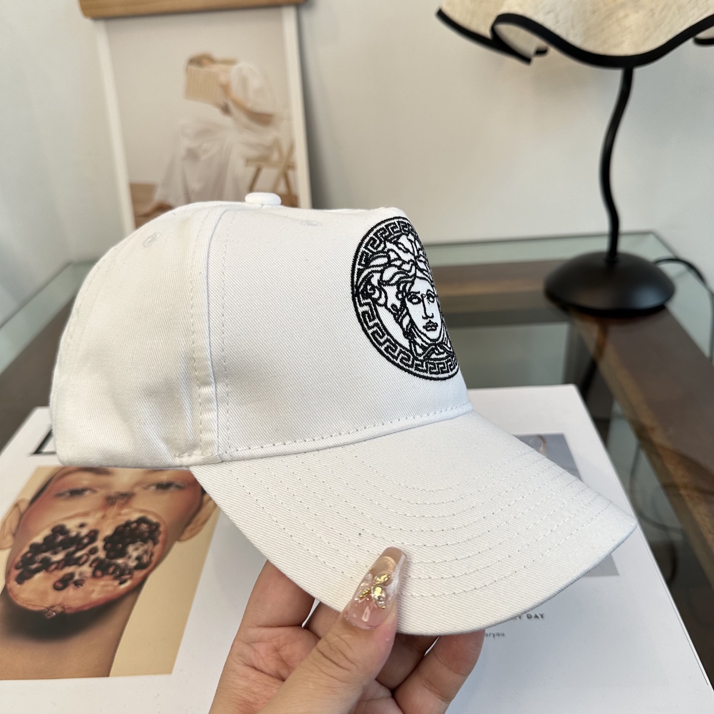 爆款出货！VERSACE(范思哲)新款棒球帽，1:1开模订制，可调节 热卖。