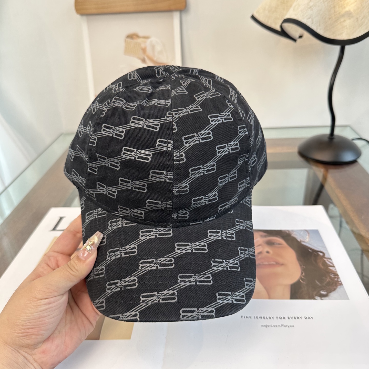 新品Balenciaga 巴黎世家字母新款棒球帽现货秒发🧢简约时尚超级无敌好看的帽子！情侣款！